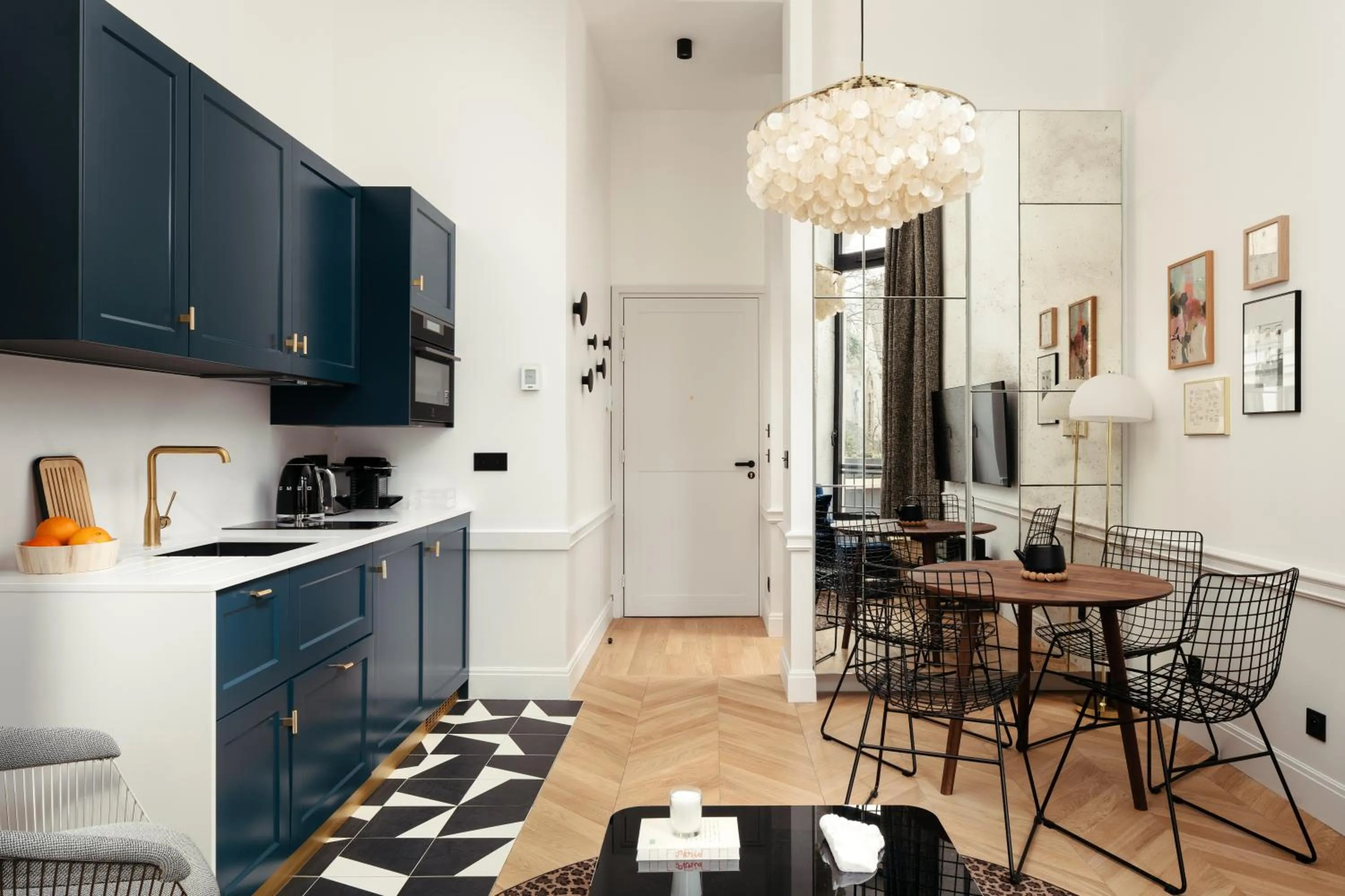 Kitchen or kitchenette in My Maison In Paris Invalides