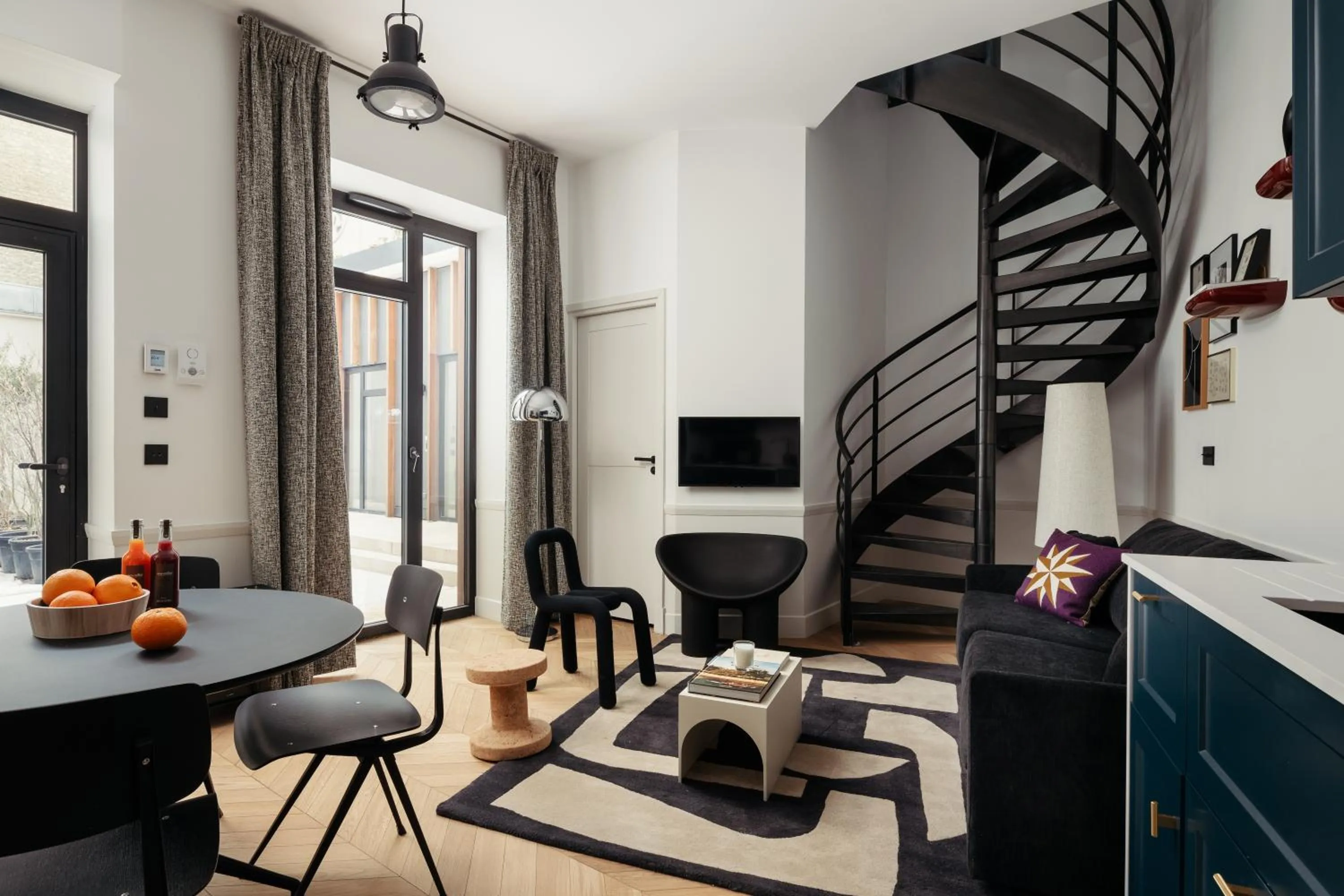 Living room in My Maison In Paris Invalides