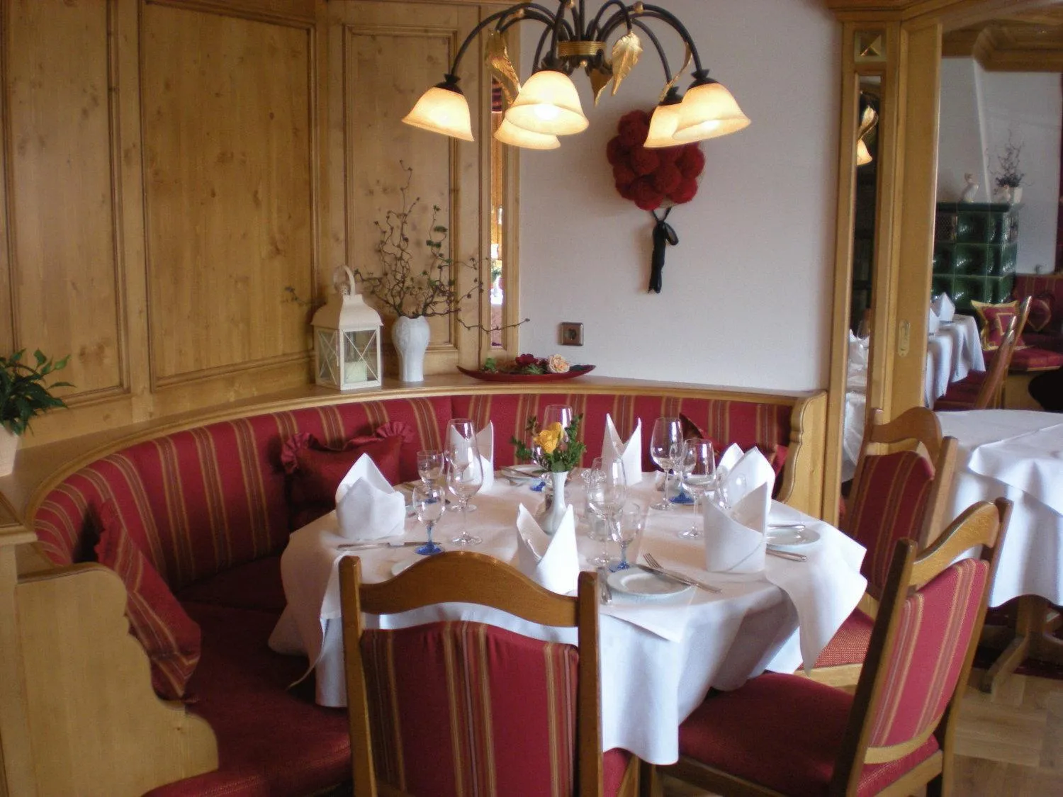 Restaurant/places to eat in Hotel-Restaurant Hirsch