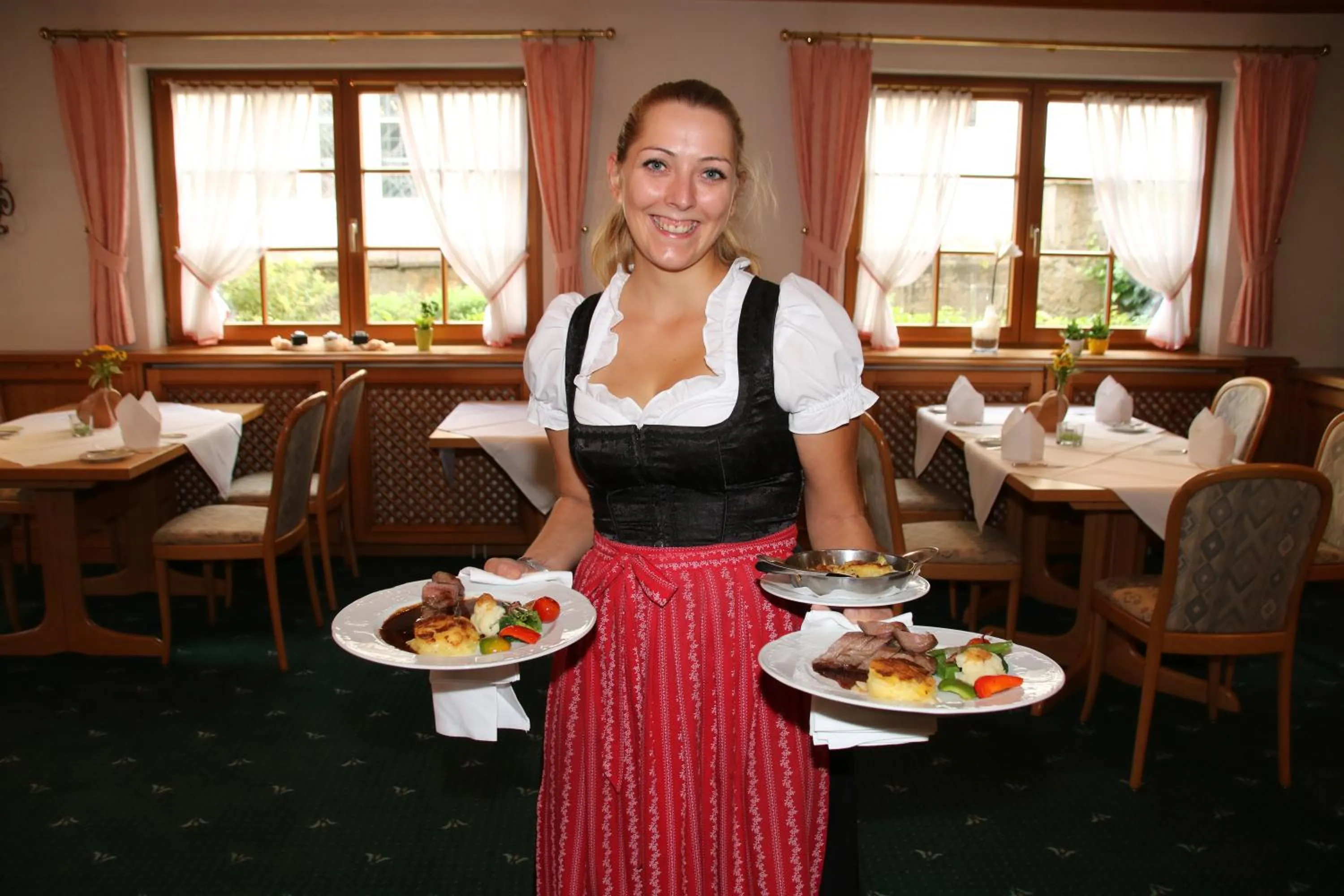 Restaurant/places to eat in Hotel-Restaurant Hirsch