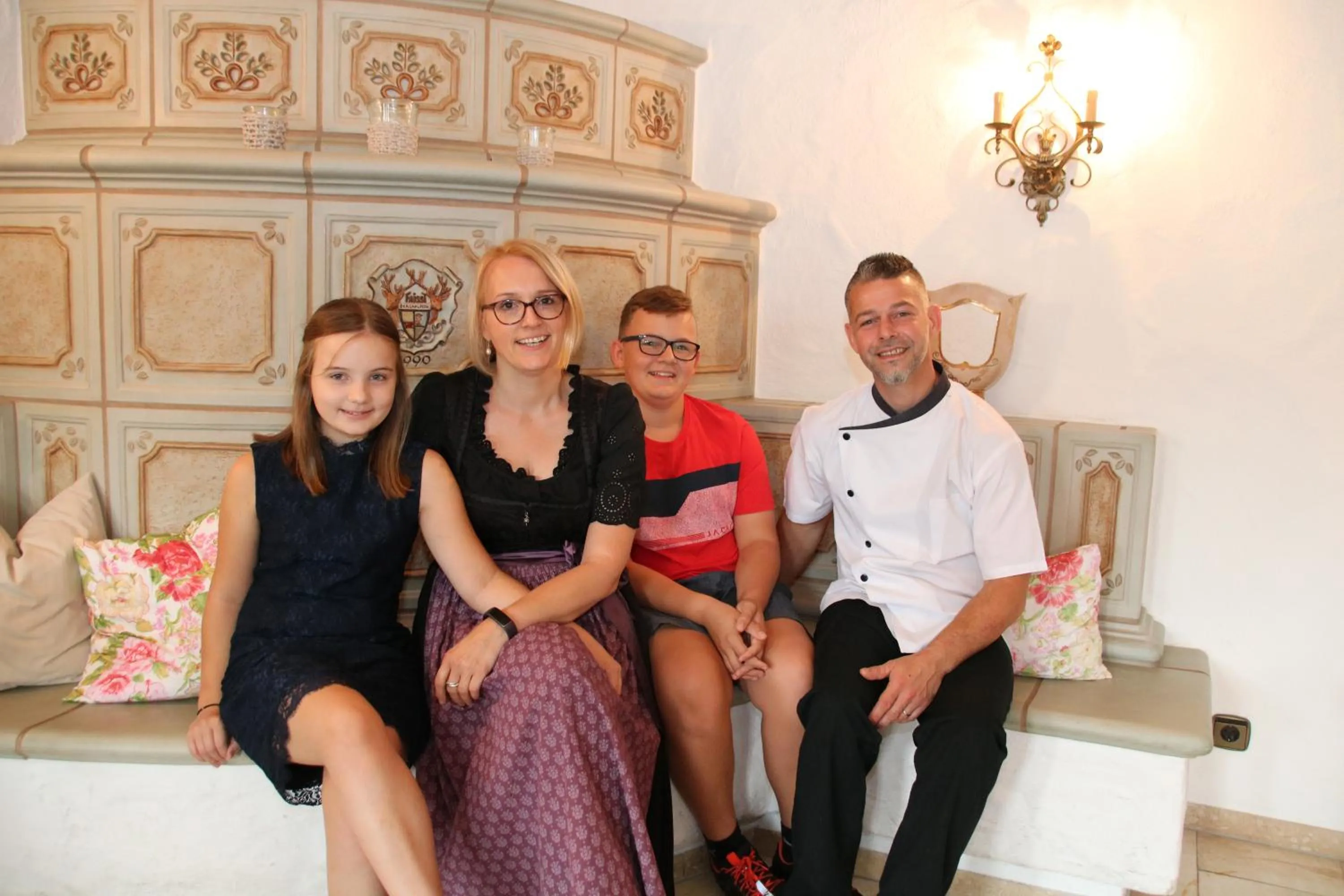 People in Hotel-Restaurant Hirsch