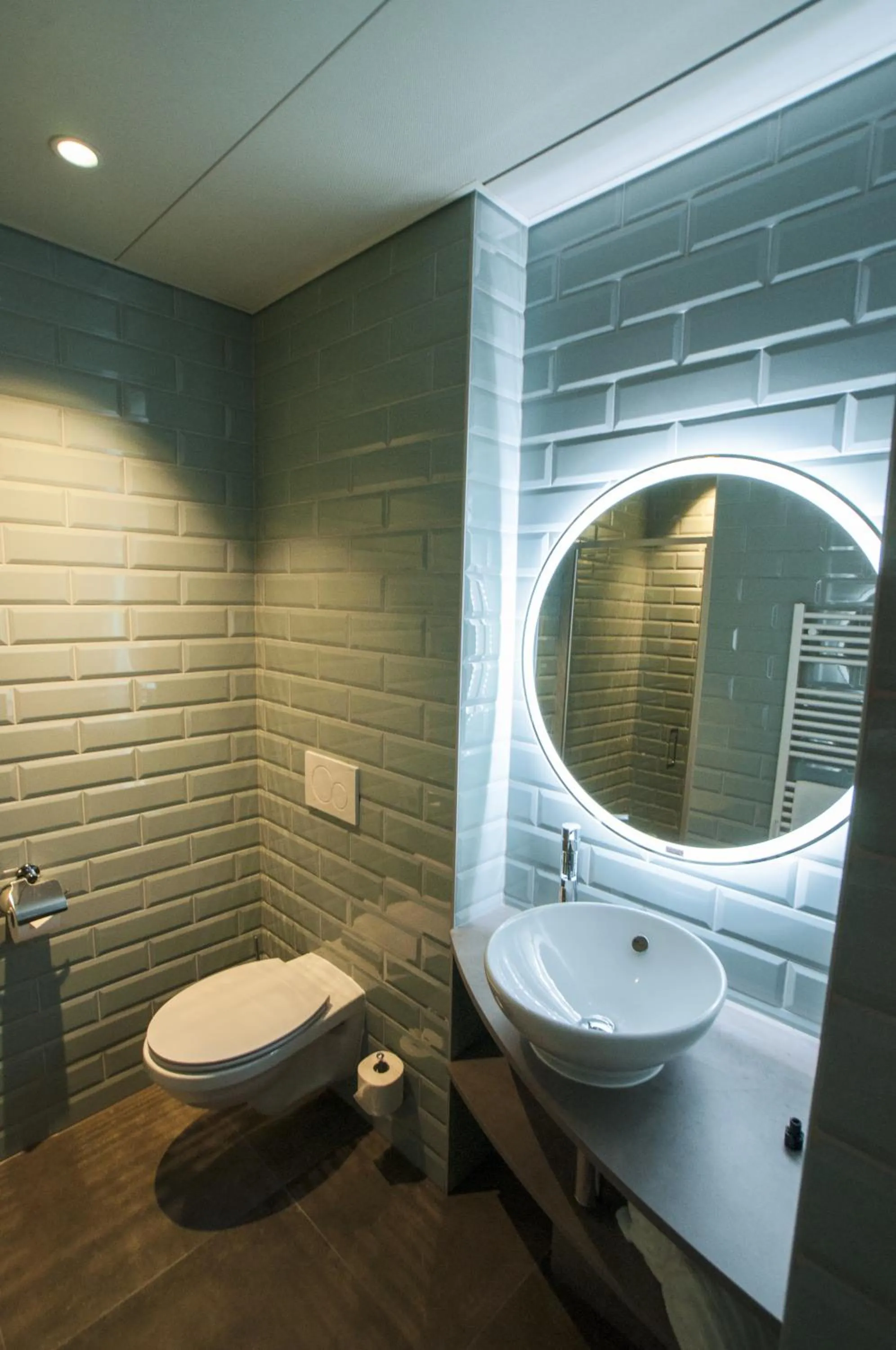 Bathroom in Hôtel Restaurant Port-Conty