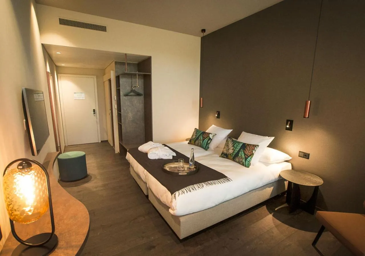 Photo of the whole room in Hôtel Restaurant Port-Conty