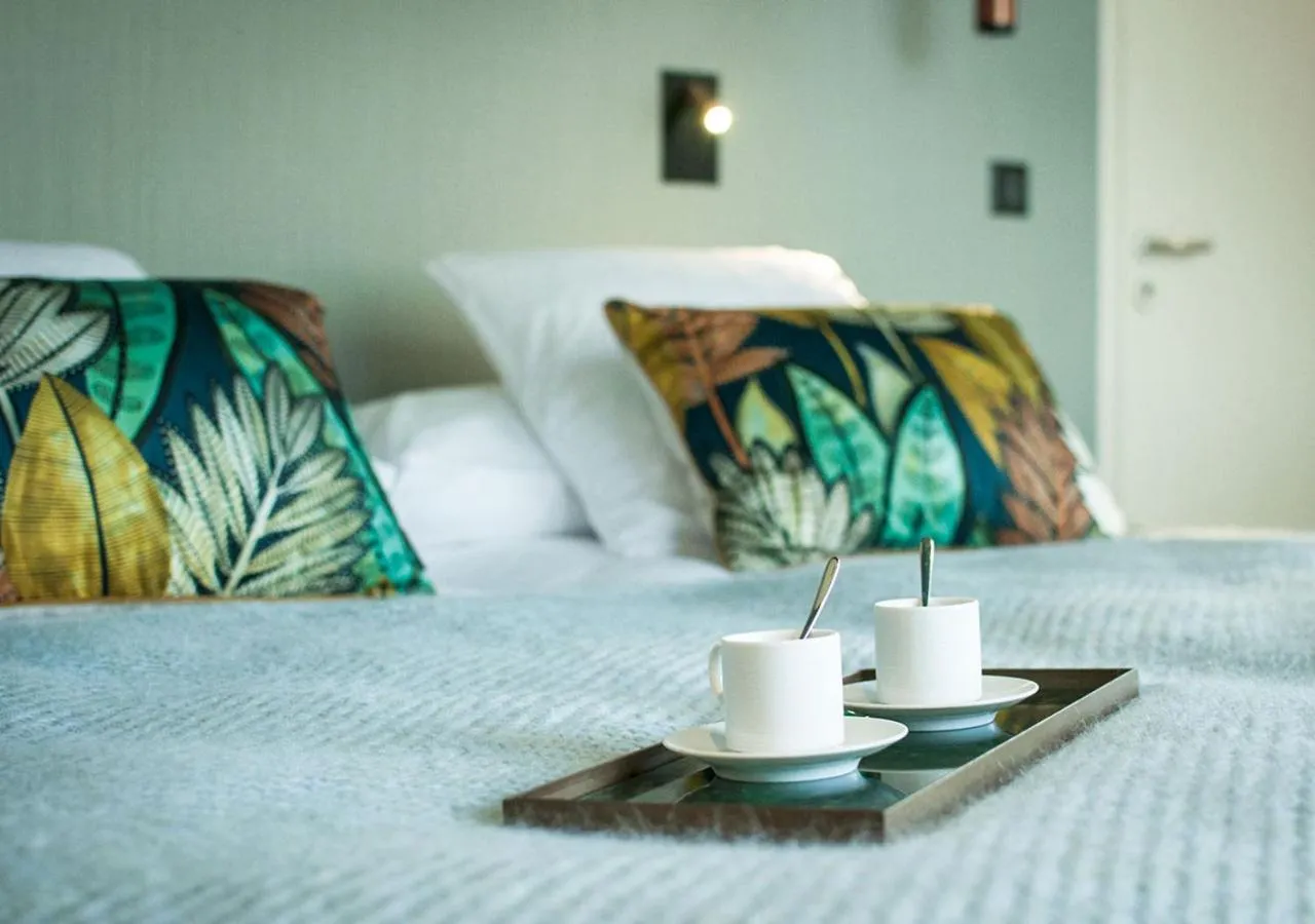 Decorative detail in Hôtel Restaurant Port-Conty