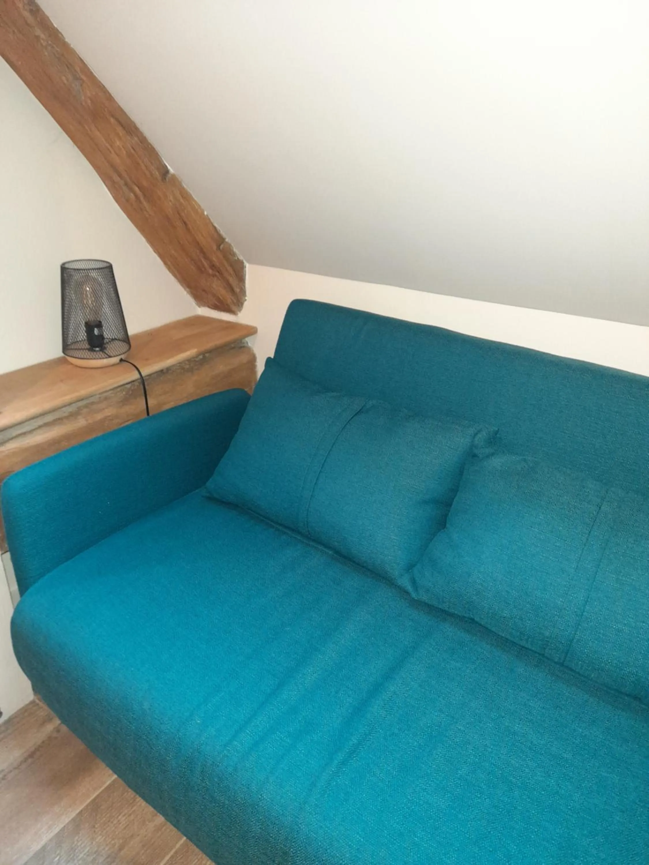 Seating area in Chambre d'hôtes SOPHORA - Les Clés des Lys