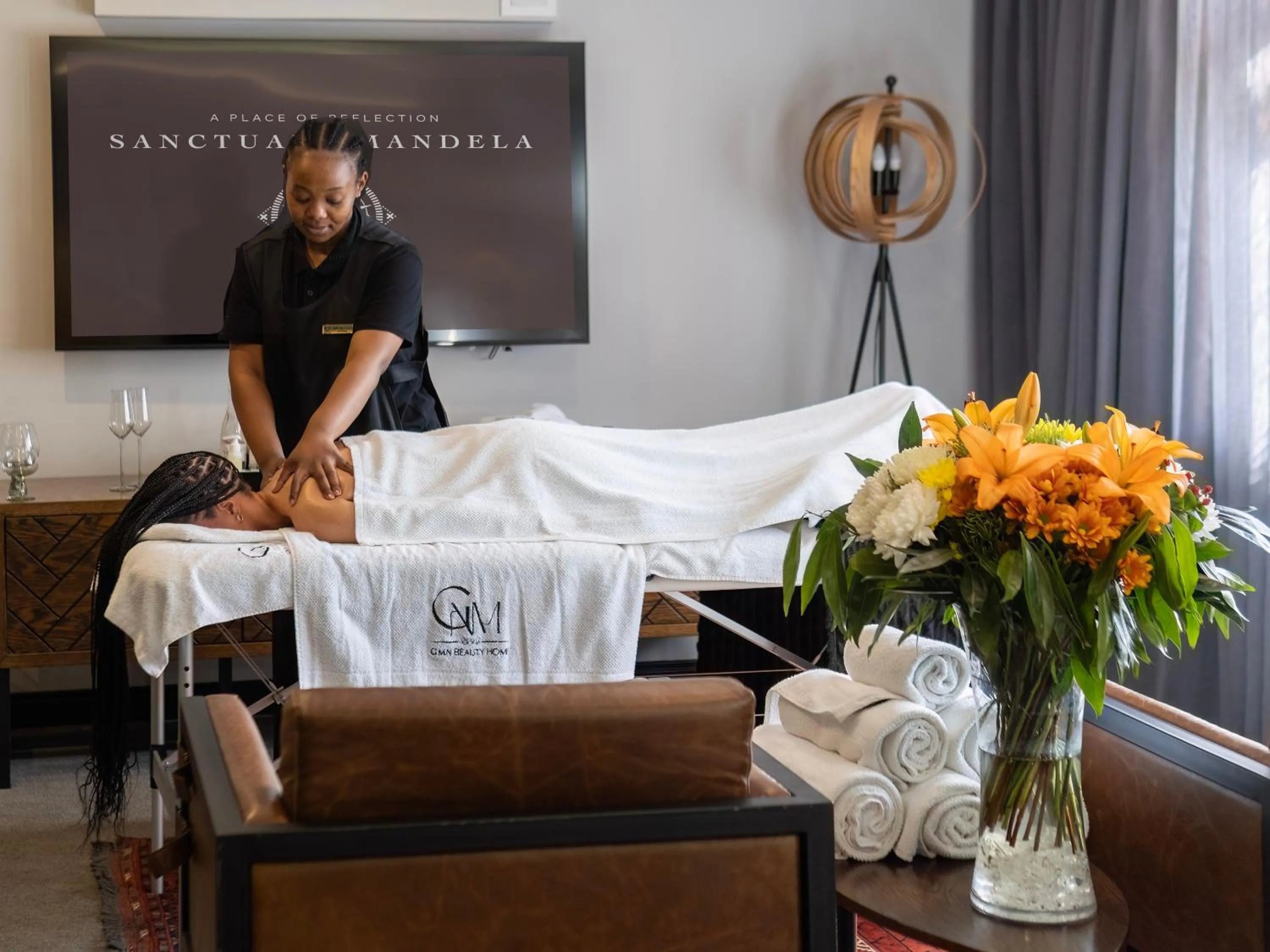 Massage in Sanctuary Mandela