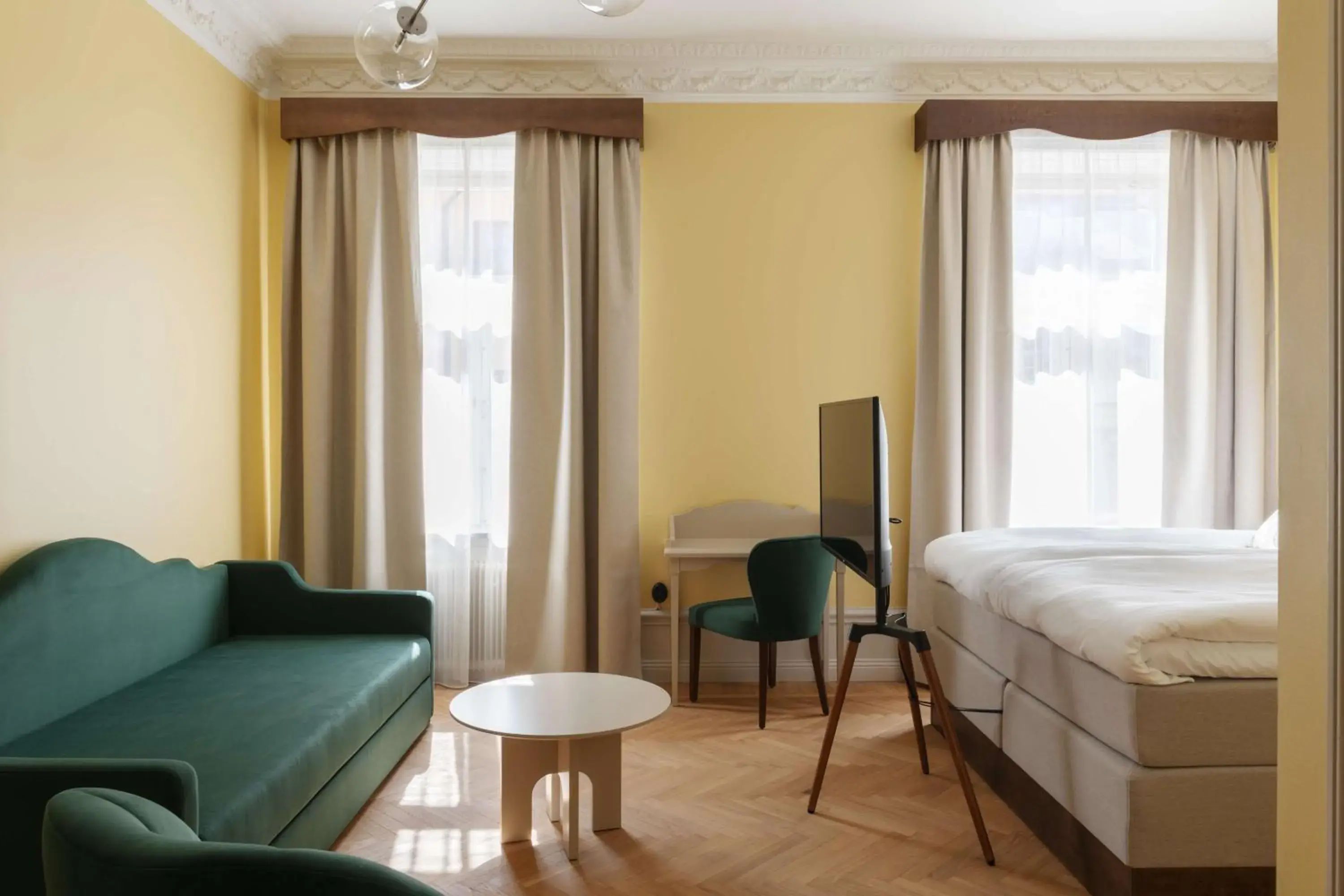 Deluxe King Room in Hotel Ruth, WorldHotels Crafted Deluxe King Room in Hotel Ruth, WorldHotels Crafted