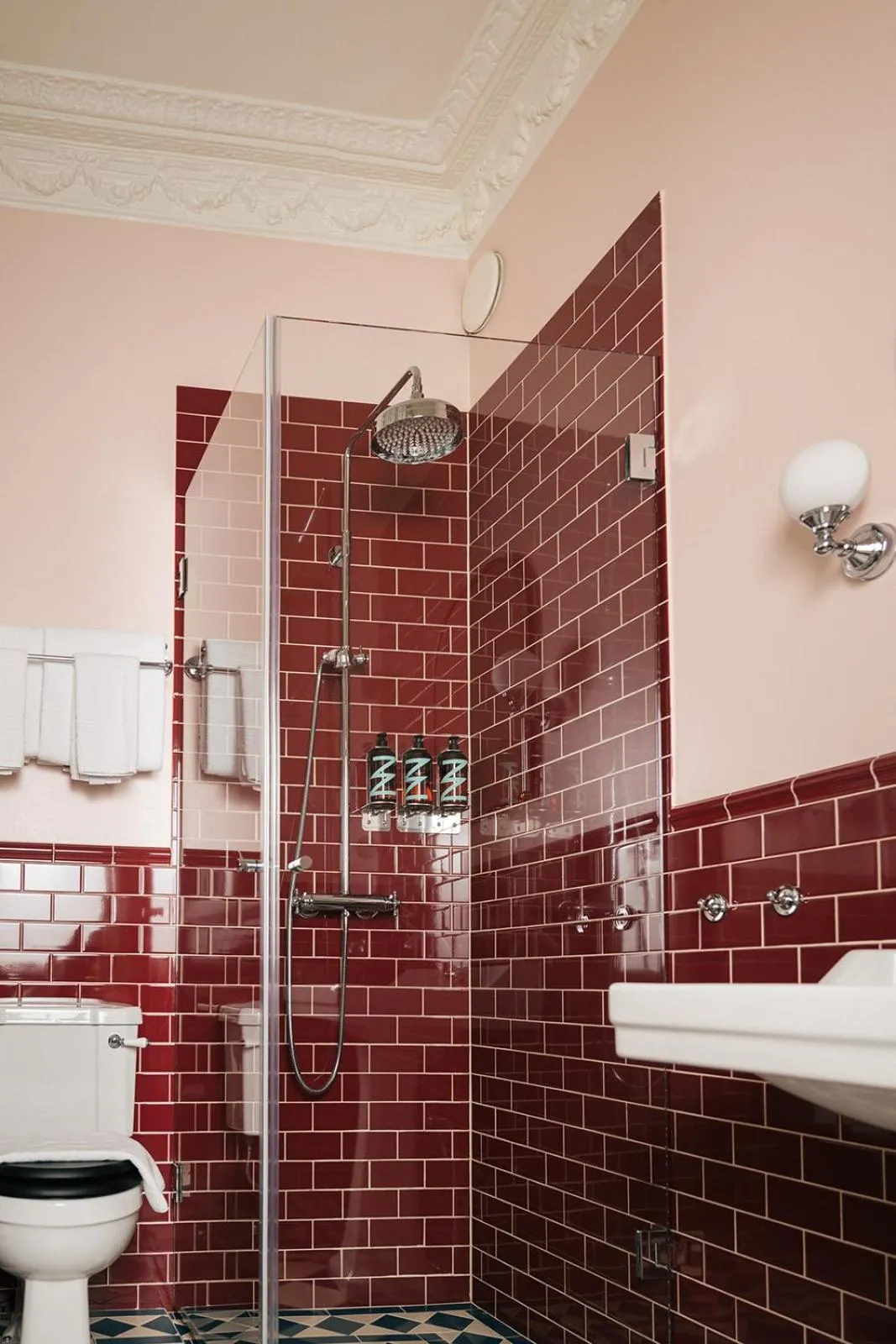 Bathroom in Hotel Ruth, WorldHotels Crafted