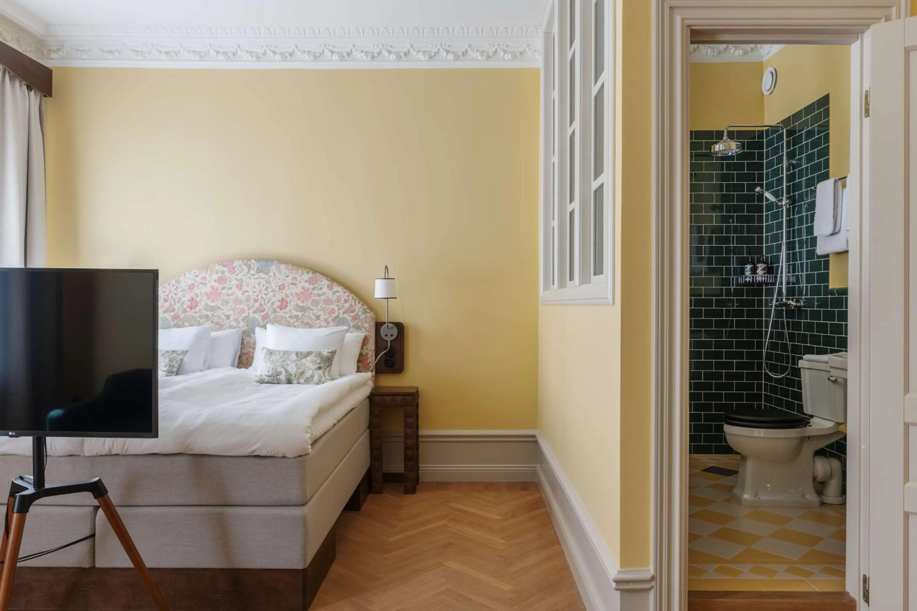 Photo of the whole room, Bed in Hotel Ruth, WorldHotels Crafted