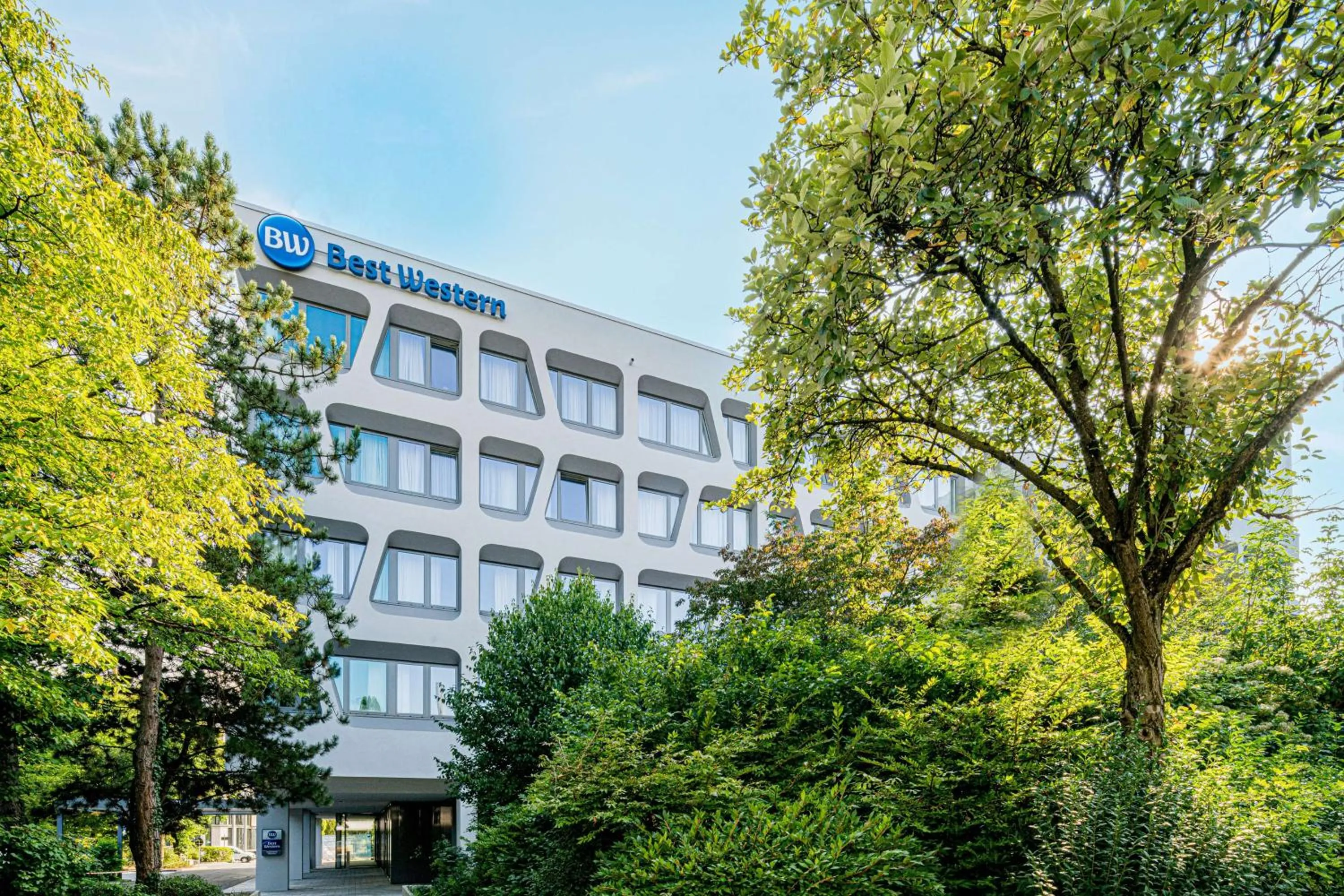 Property building in Best Western Hotel Arabellapark Muenchen