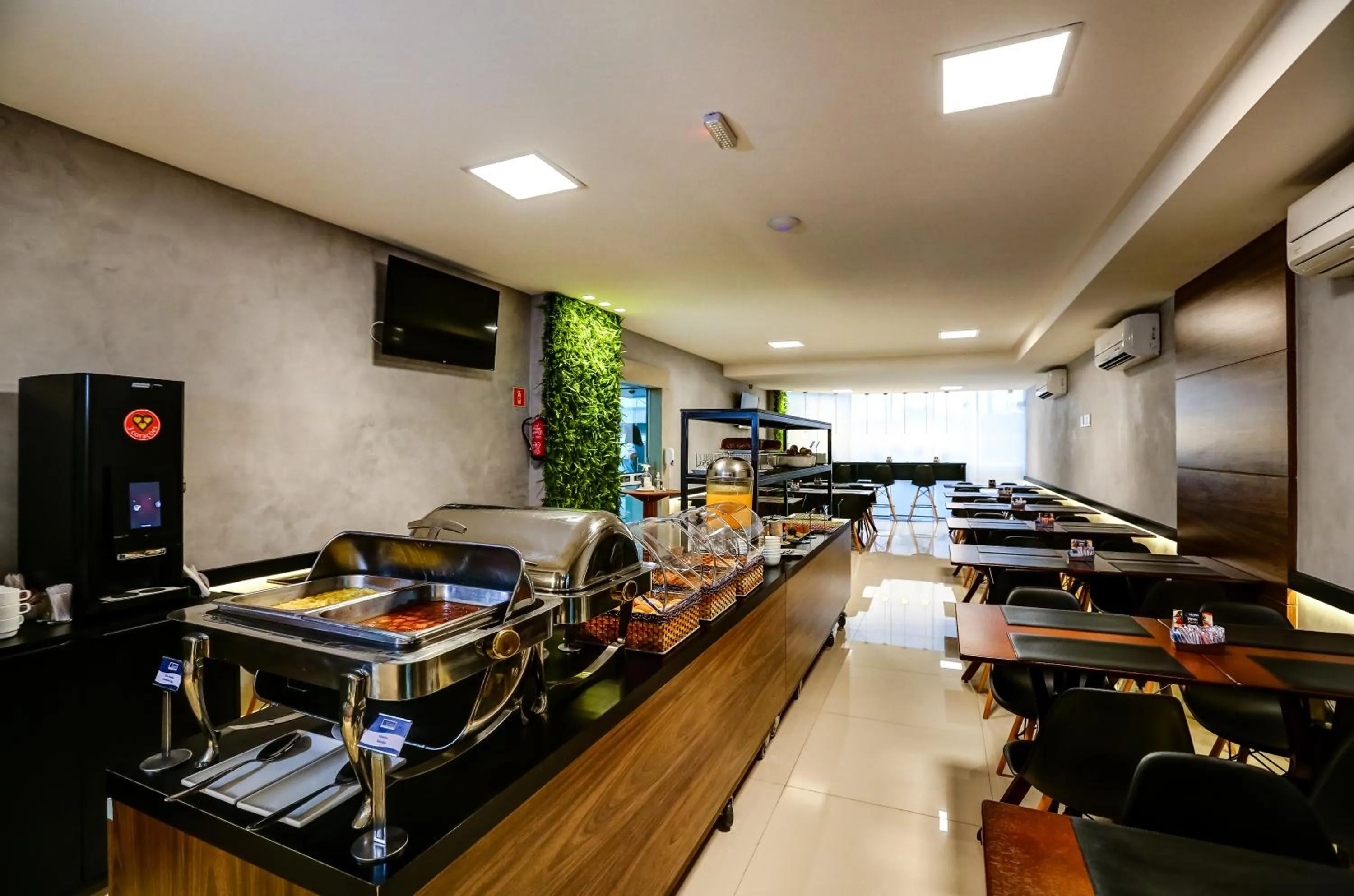 Restaurant/places to eat in Transamerica Fit Vitória Praia de Camburi