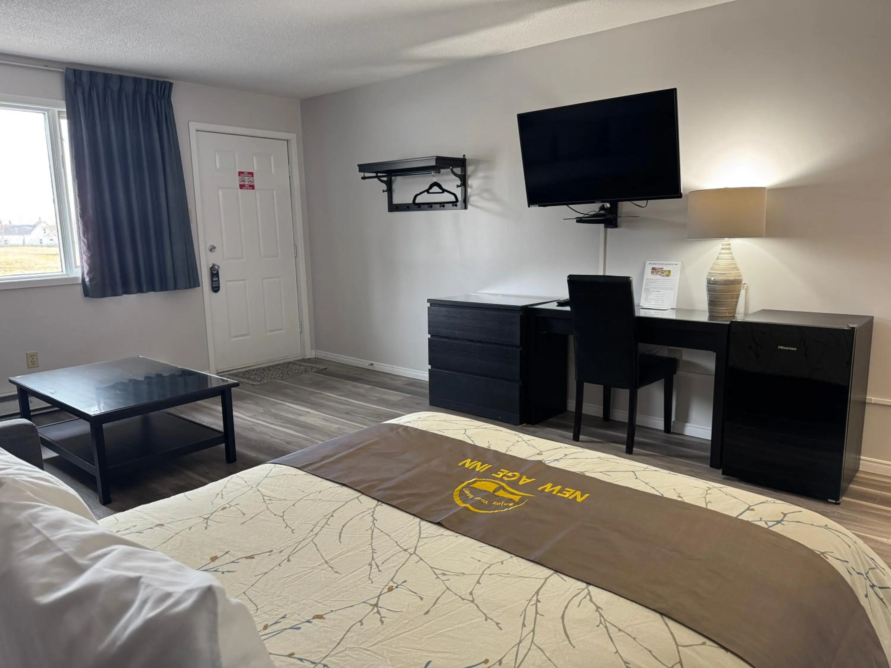 TV and multimedia, Bed in New Age Inn - Voyageur