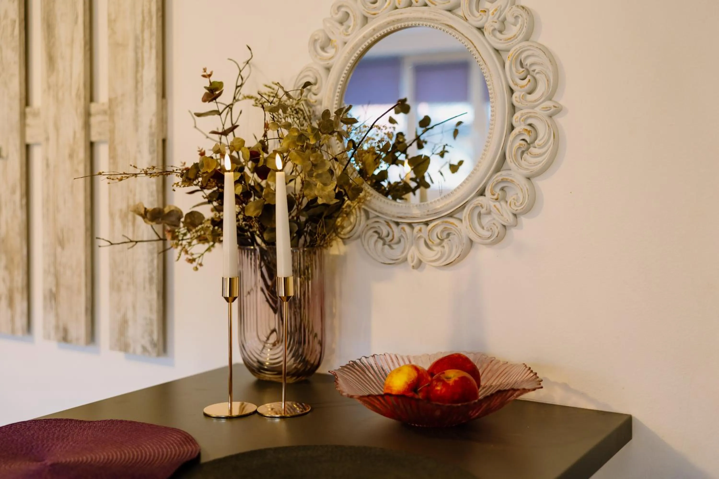 Decorative detail in ALBERT RESIDENCE Brasov with complimentary parking off site