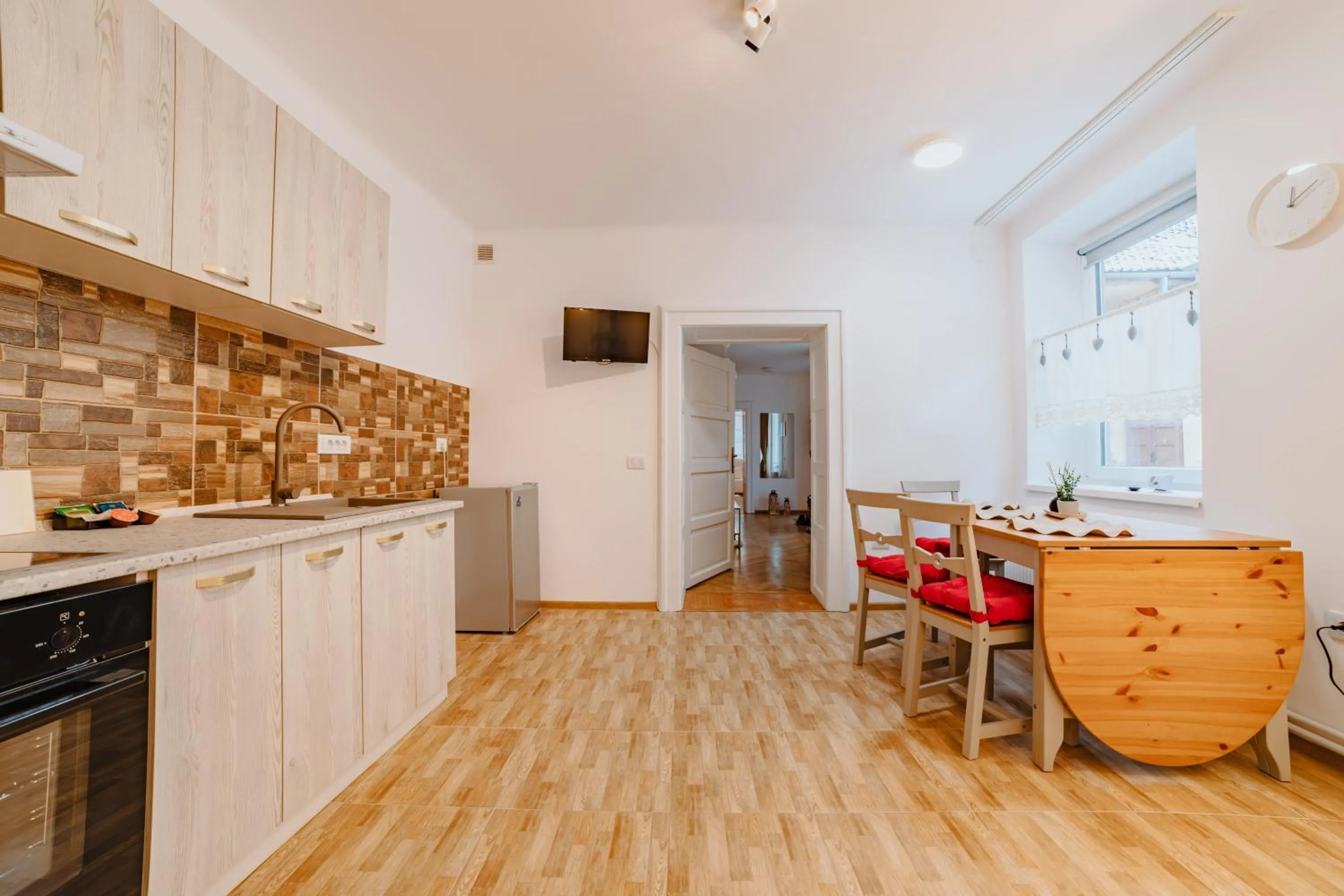 TV and multimedia in ALBERT RESIDENCE Brasov with complimentary parking off site