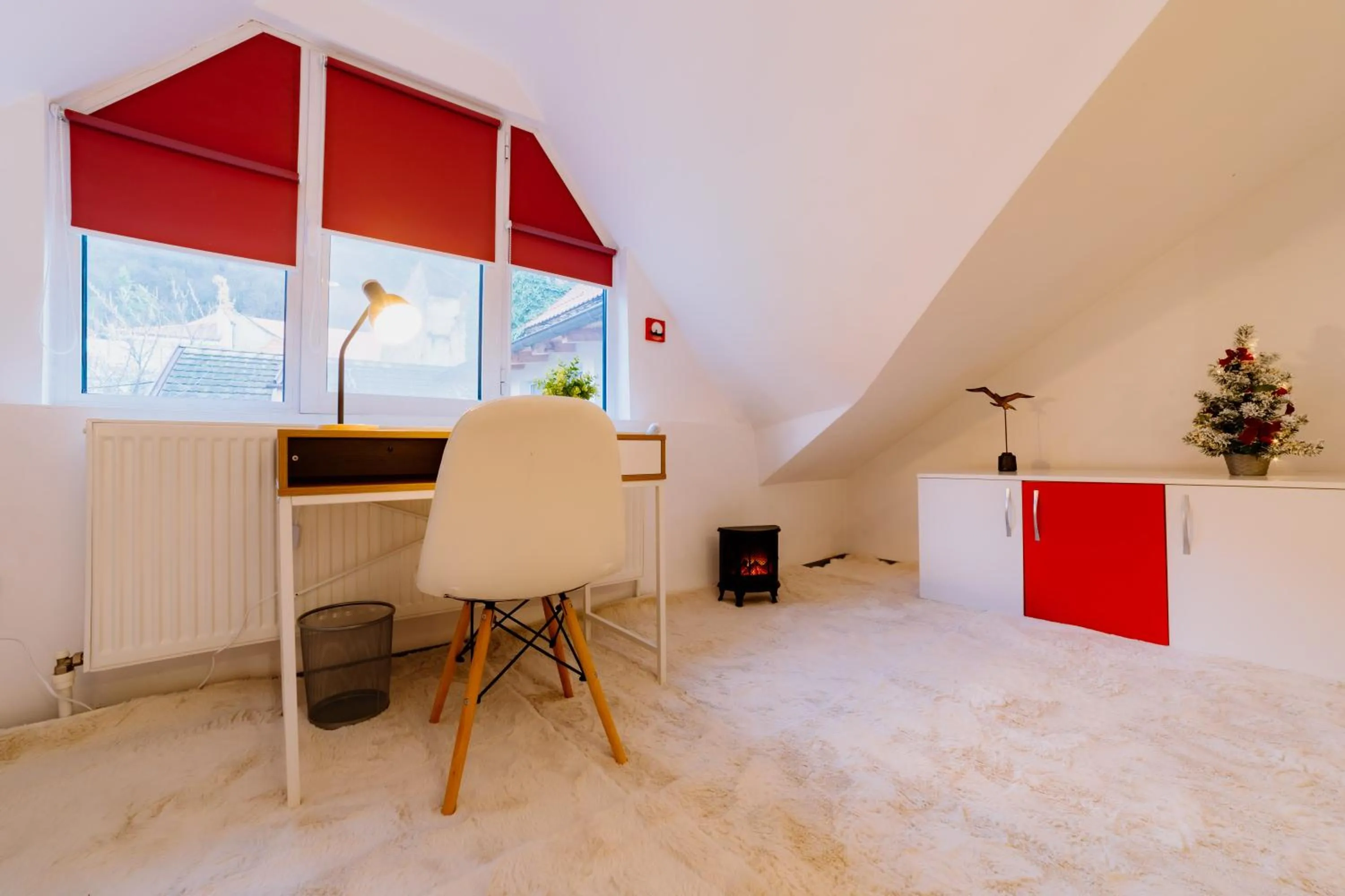 Photo of the whole room in ALBERT RESIDENCE Brasov with complimentary parking off site