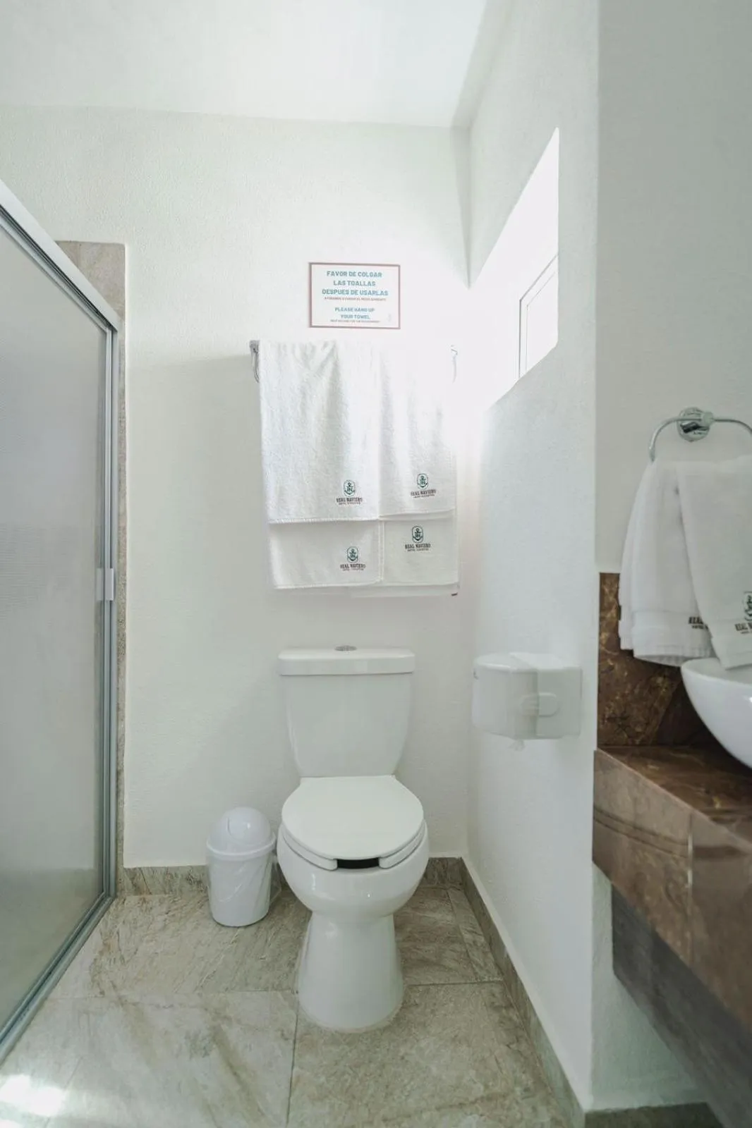 Shower in Real Naviero Hotel Ejecutivo