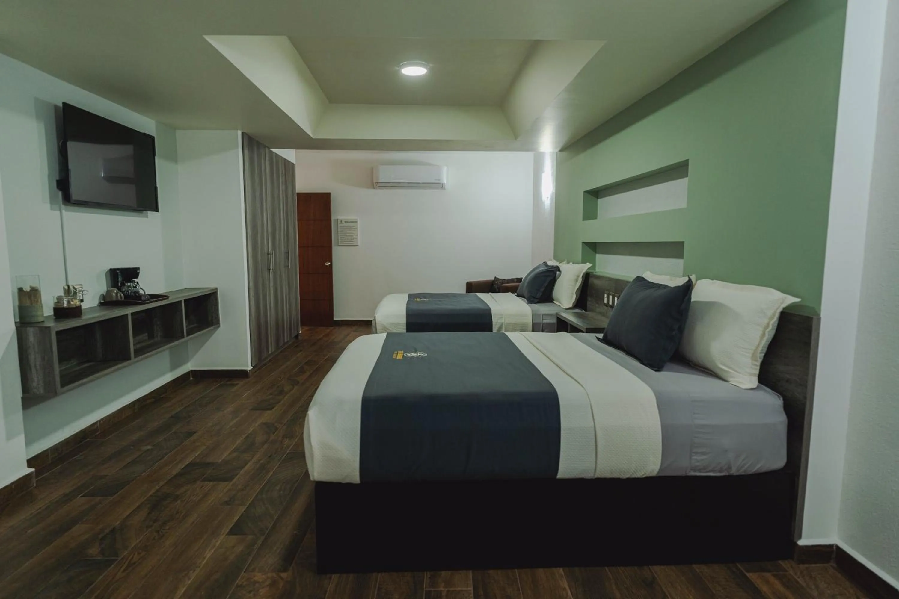 Photo of the whole room, Bed in Real Naviero Hotel Ejecutivo