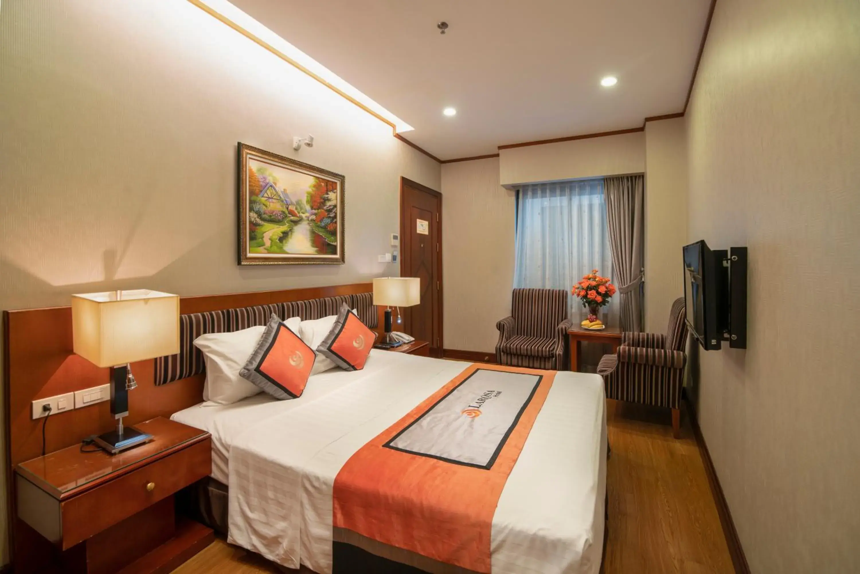 Superior Double Room - single occupancy in Hanoi Larosa Hotel Superior Double Room - single occupancy in Hanoi Larosa Hotel
