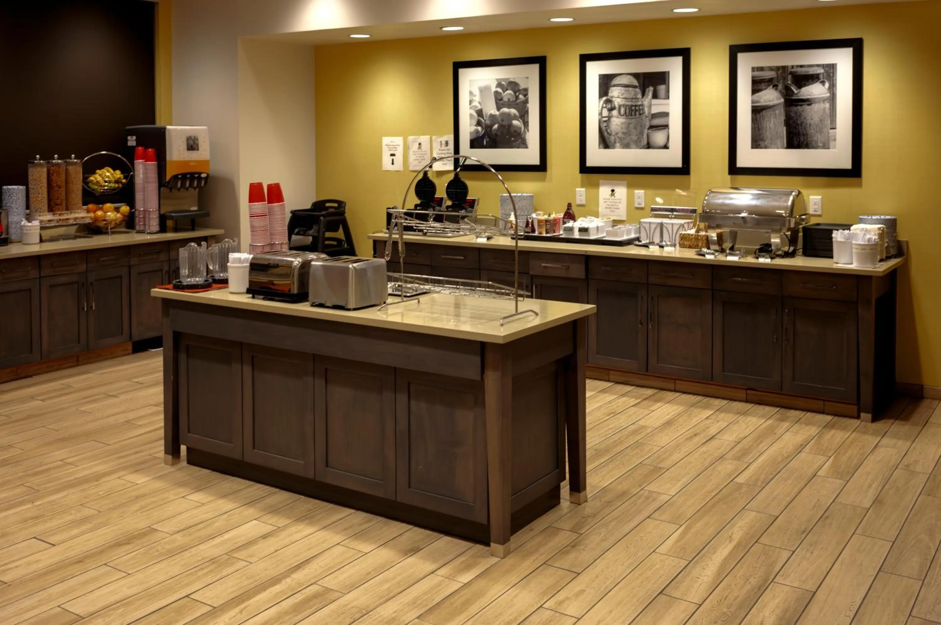 Breakfast in Snoqualmie Inn by Hotel America