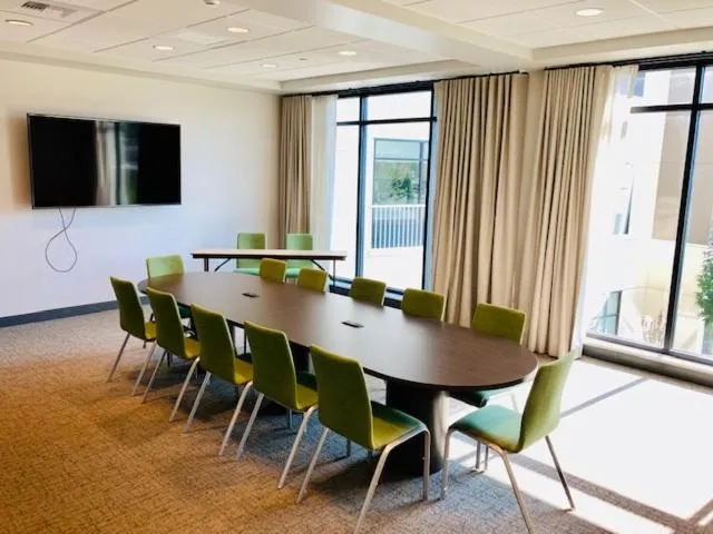 Meeting/conference room in Snoqualmie Inn by Hotel America