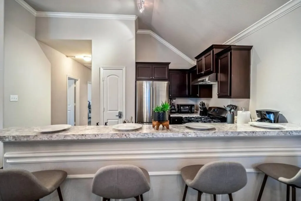 Dining area in Reflection House at East River