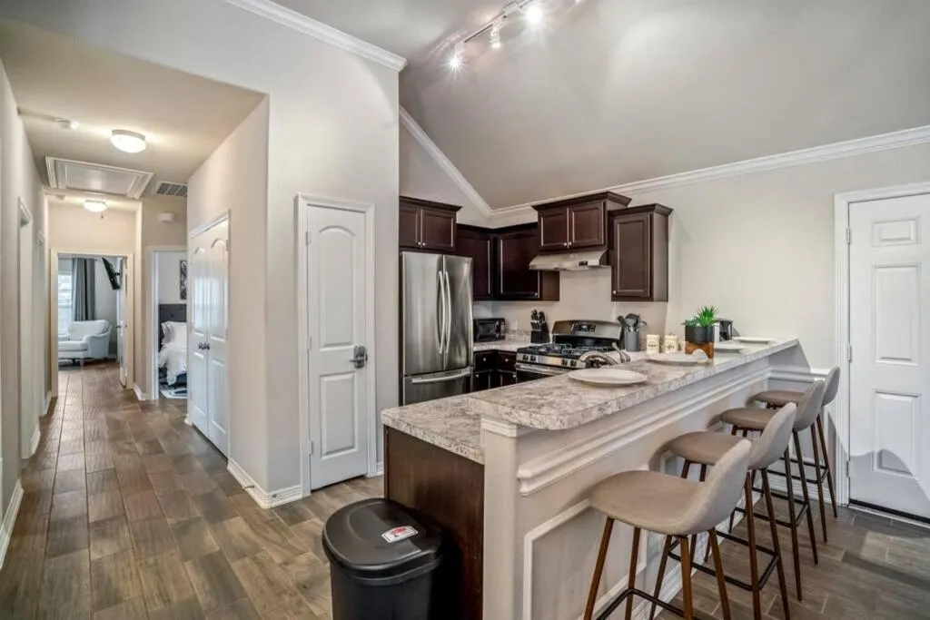 Dining area in Reflection House at East River