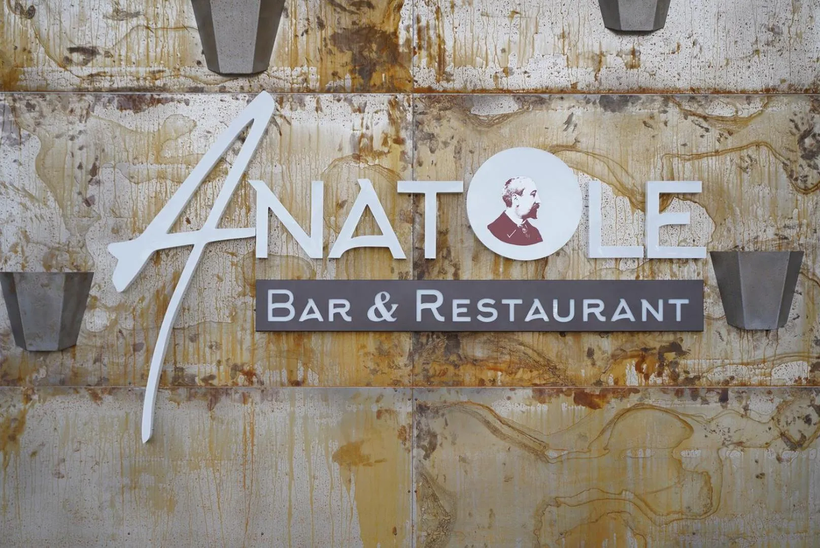 Restaurant/places to eat in B&B HOTEL Clermont-Ferrand A71-A75 La Méridienne