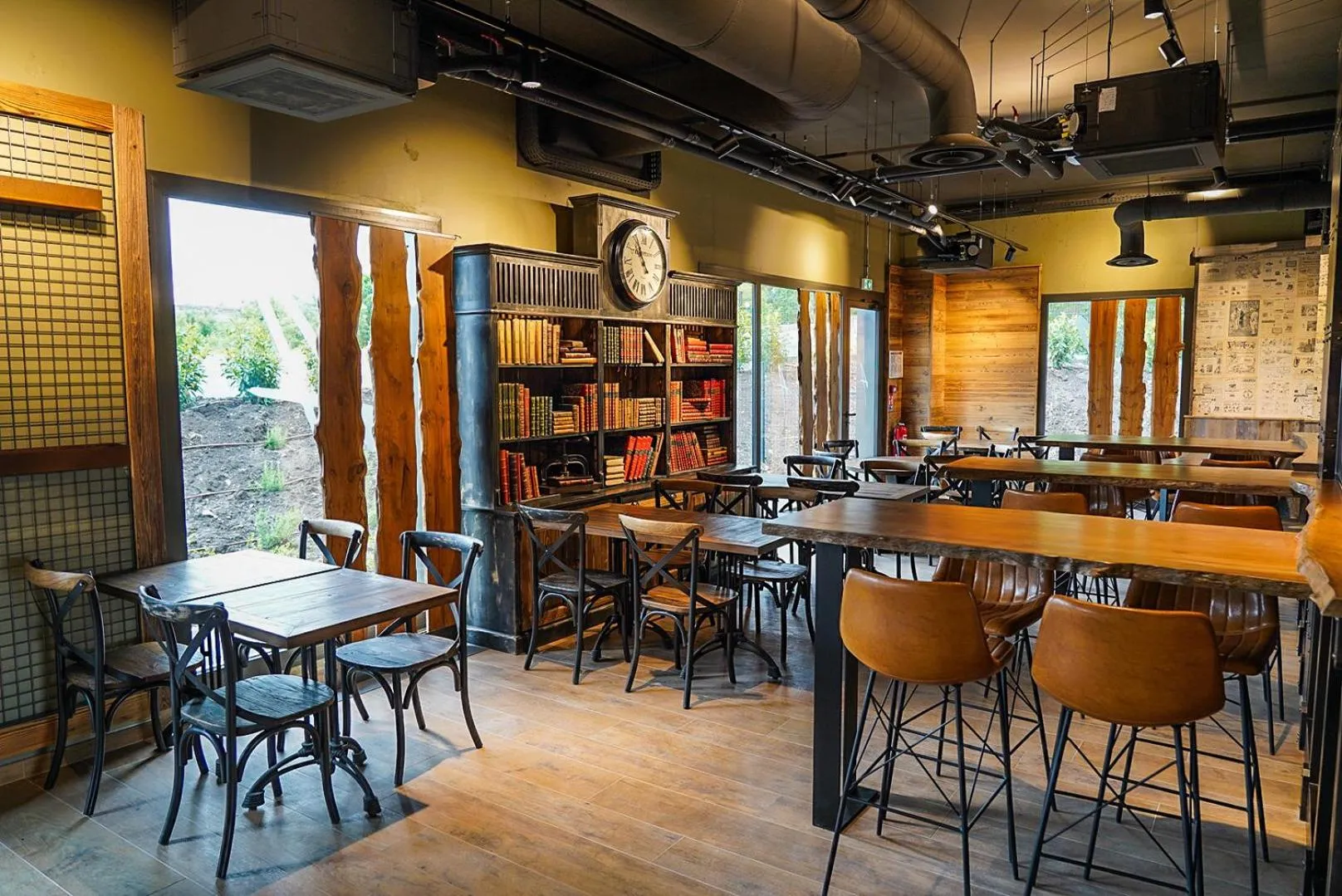 Breakfast in B&B HOTEL Clermont-Ferrand A71-A75 La Méridienne