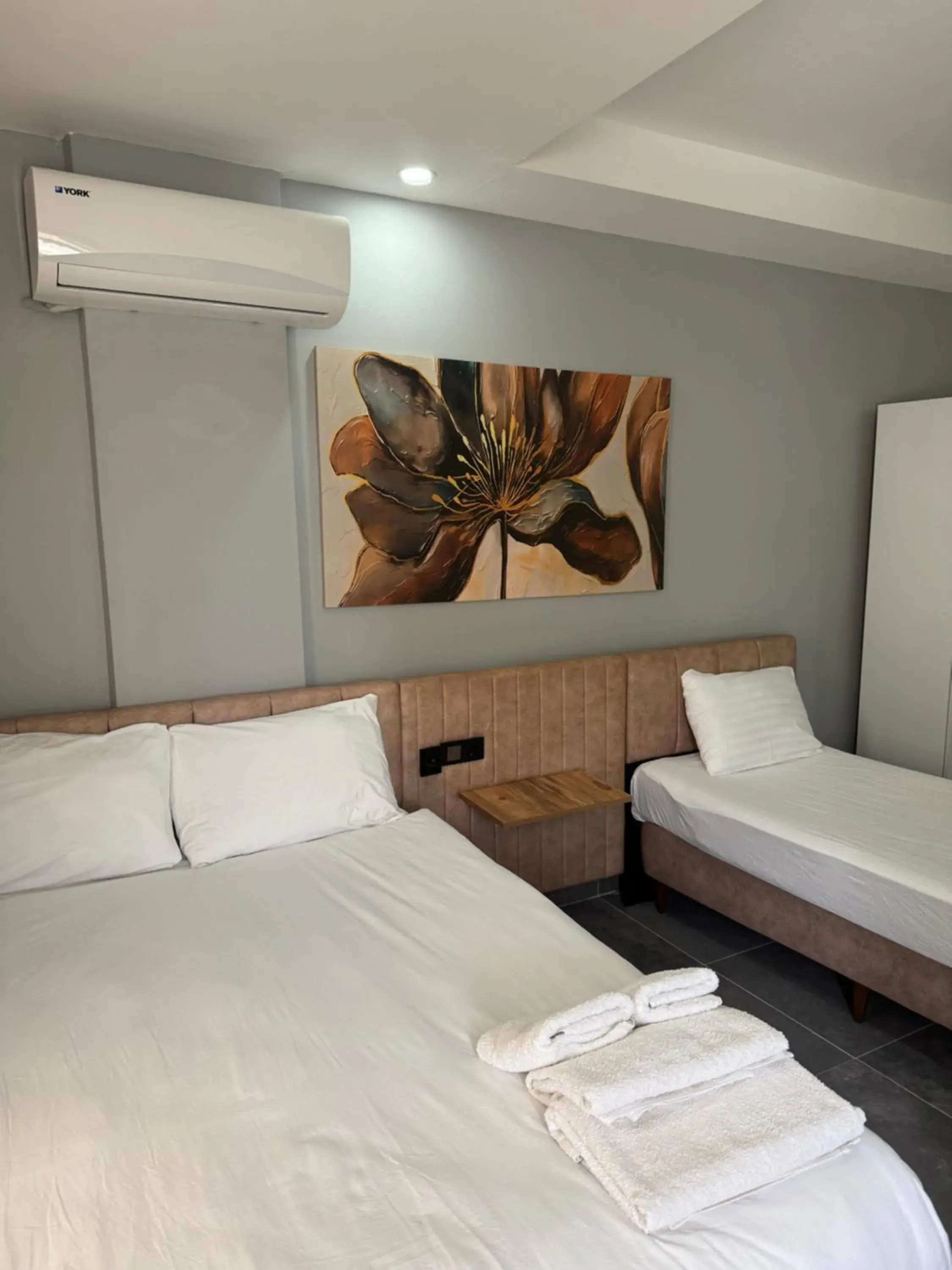 Family Room with Balcony in Babil Hotel Family Room with Balcony in Babil Hotel