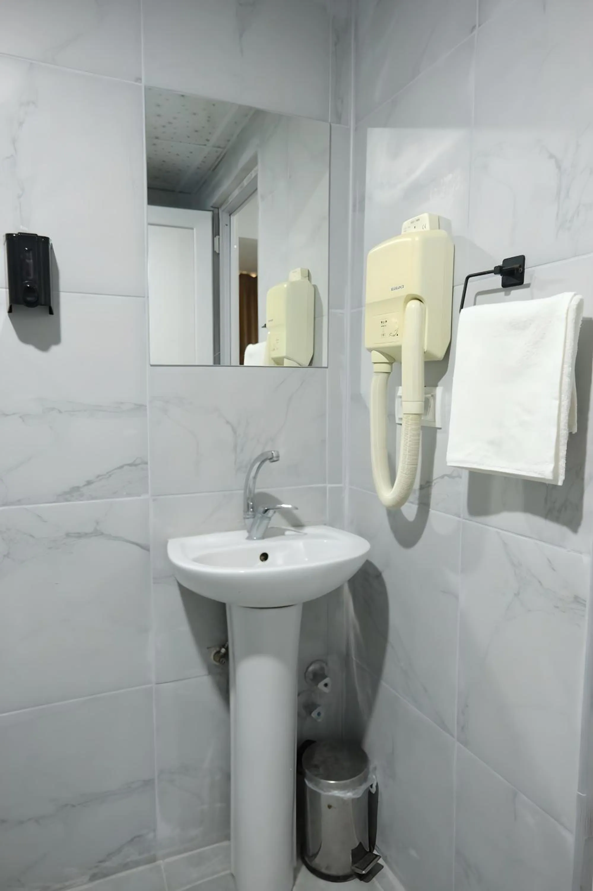 Toilet in Babil Hotel