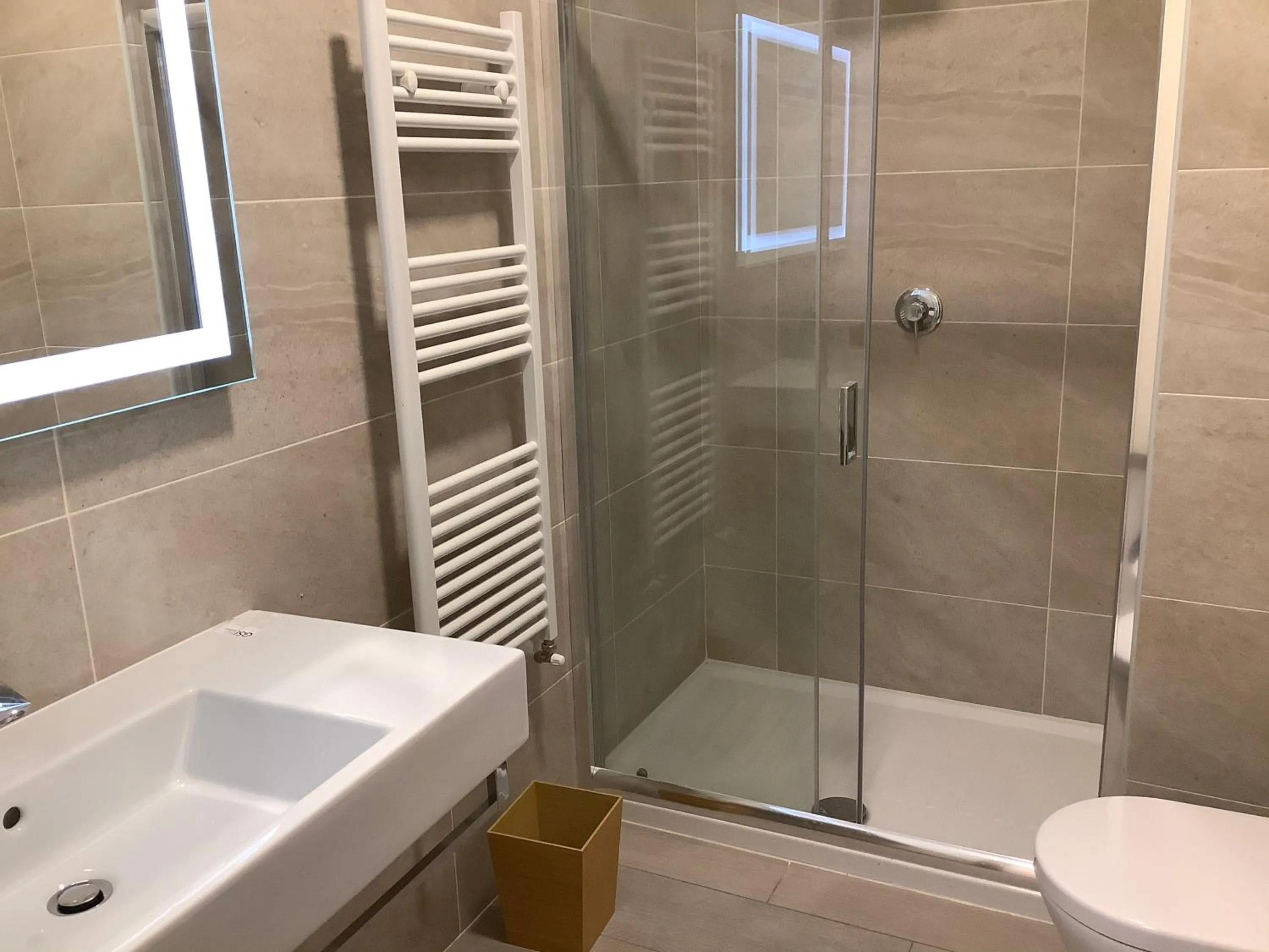 Shower in Arvo Residence Sila Lorica
