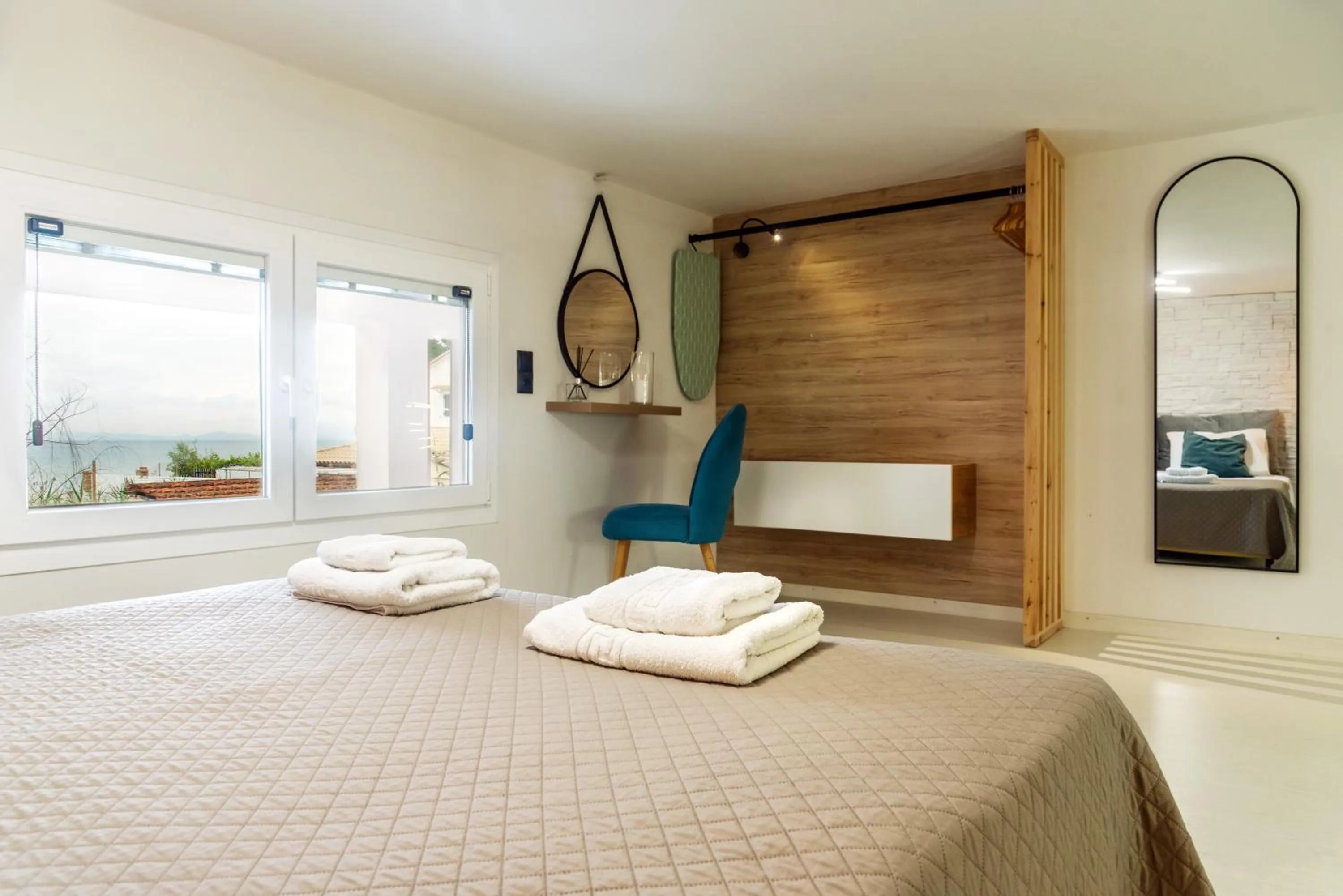 Bedroom, Bed in Victoria's Suites Corfu