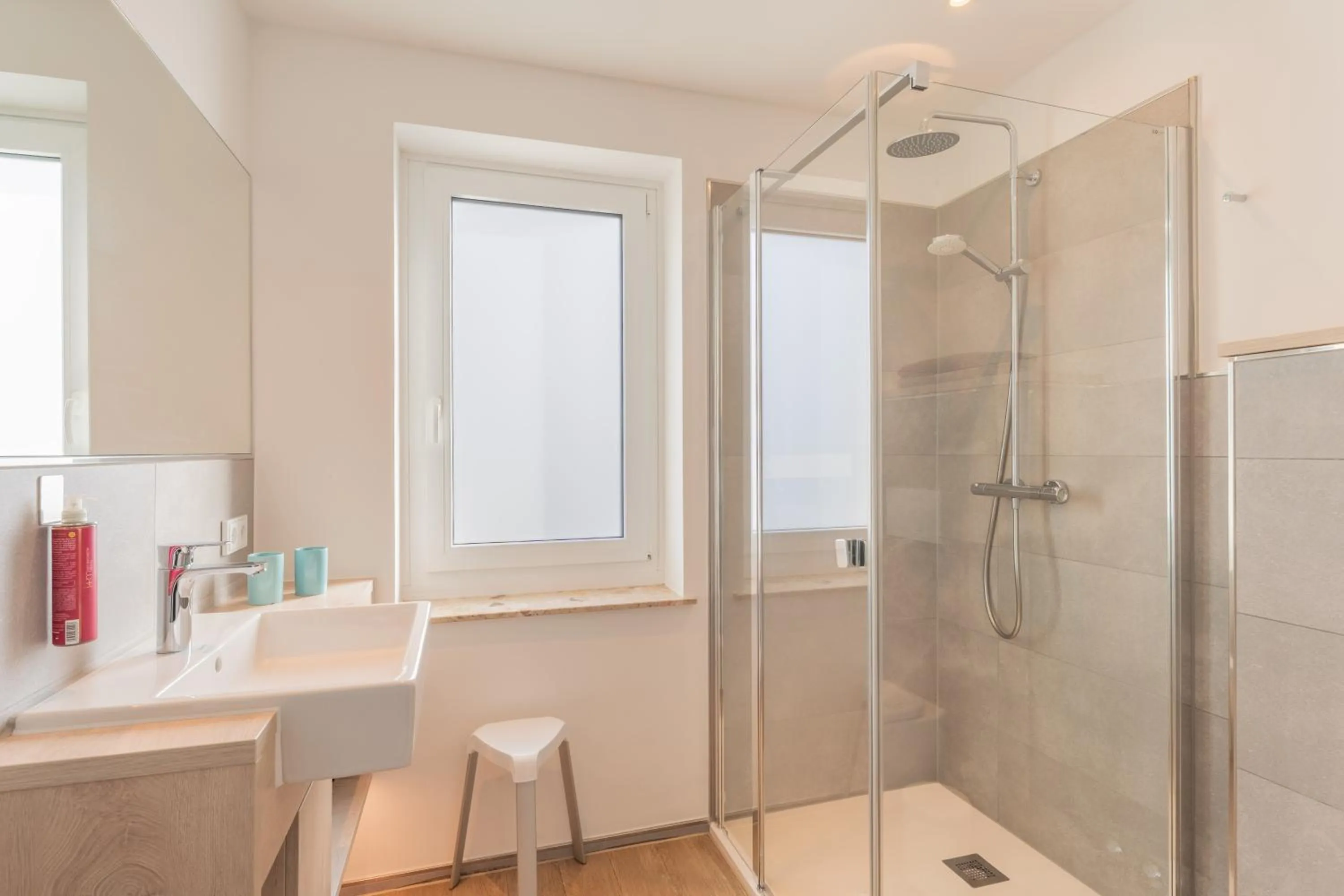 Shower in Hotel Strandhus