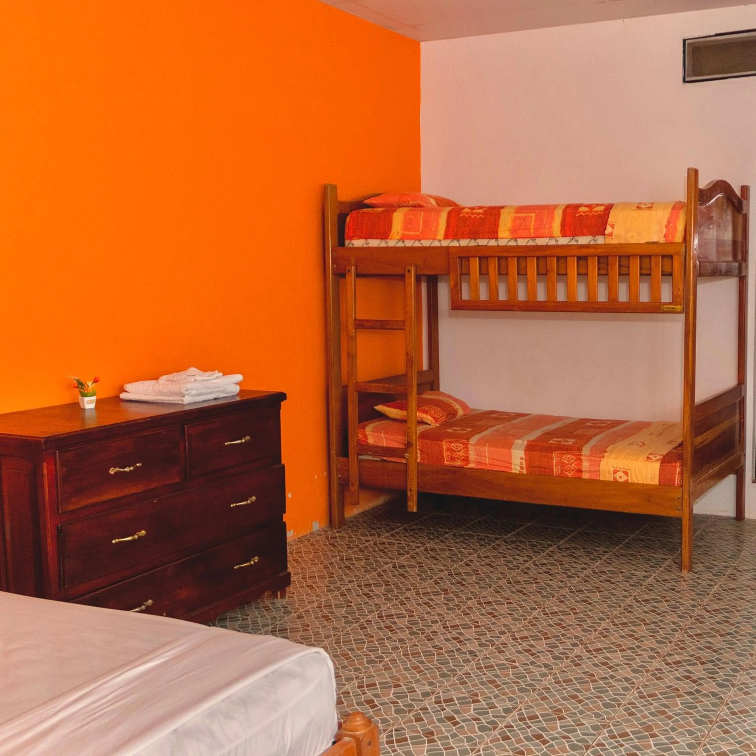 Bed in Puerto Quito Lodge - Las Iguanas