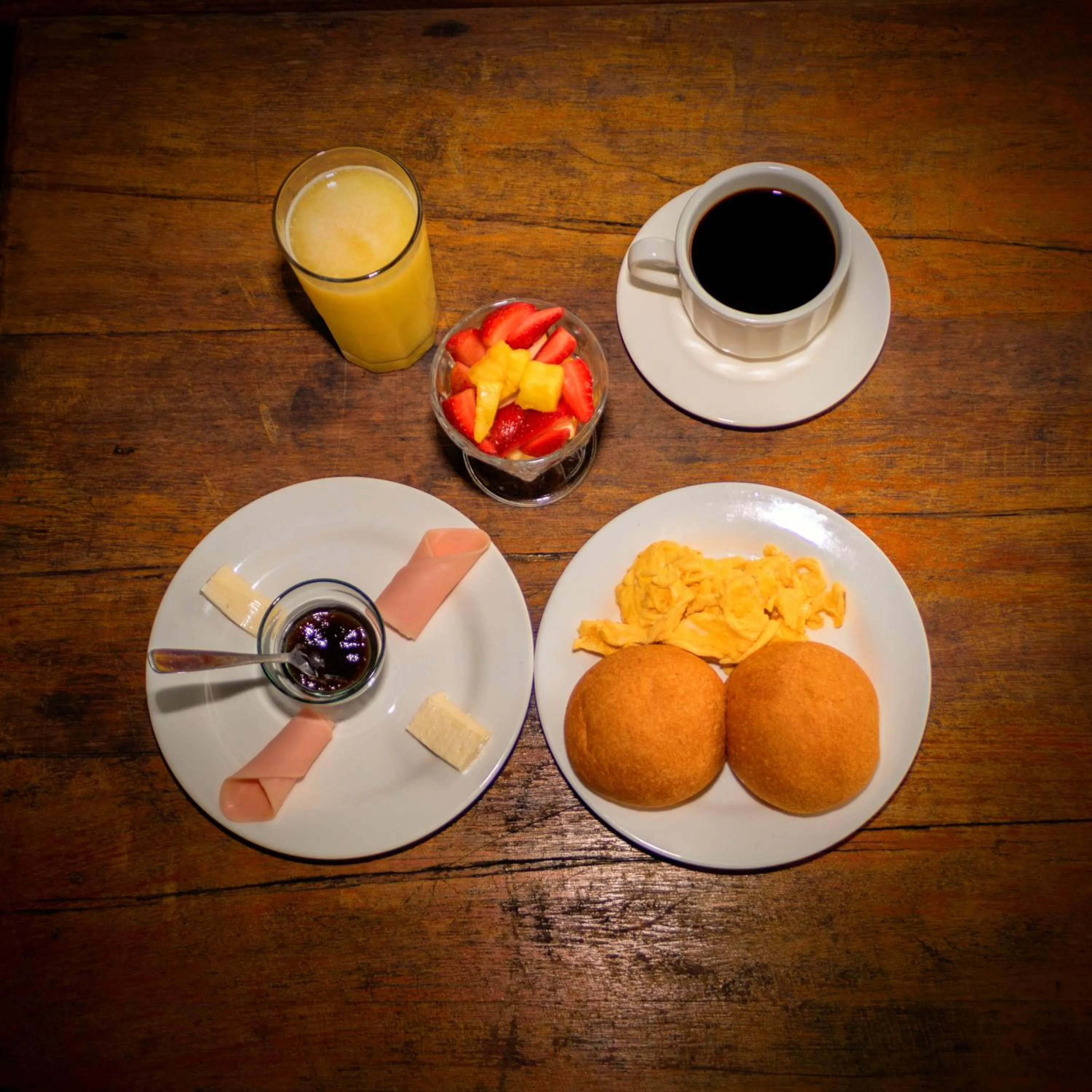 Food and drinks in Puerto Quito Lodge