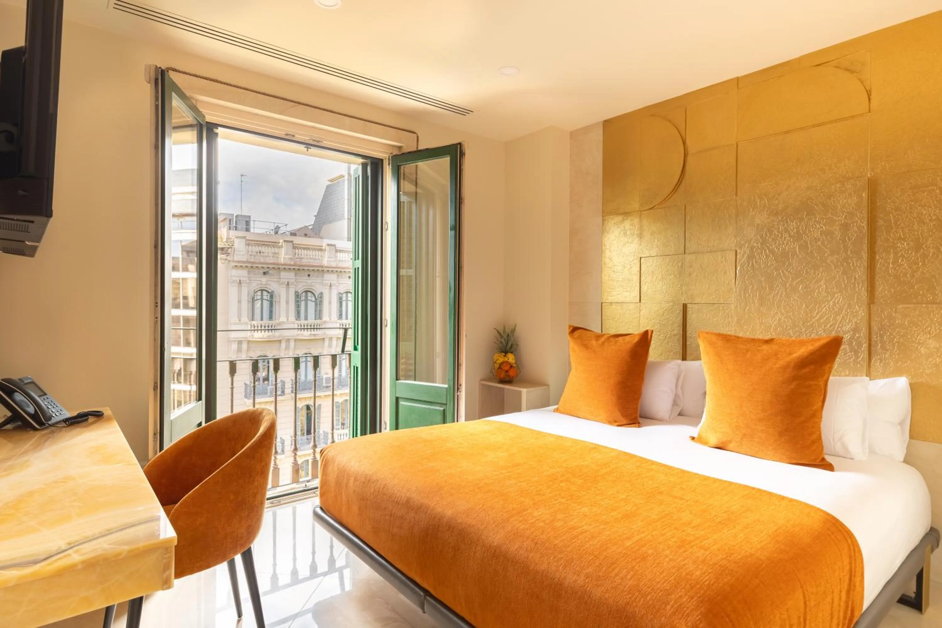 Bed in Cosmo Apartments Rambla Catalunya