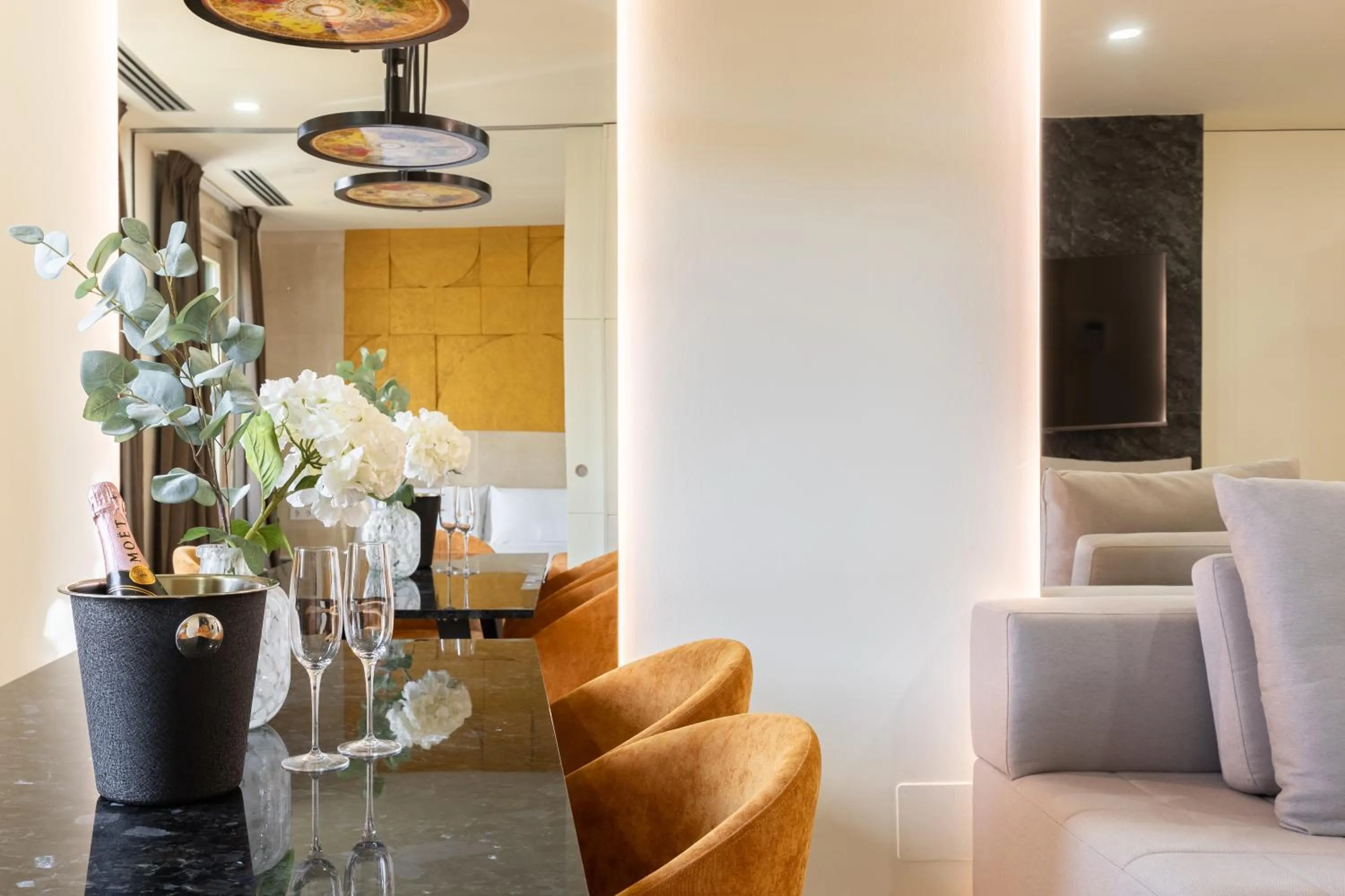 Living room in Cosmo Apartments Rambla Catalunya