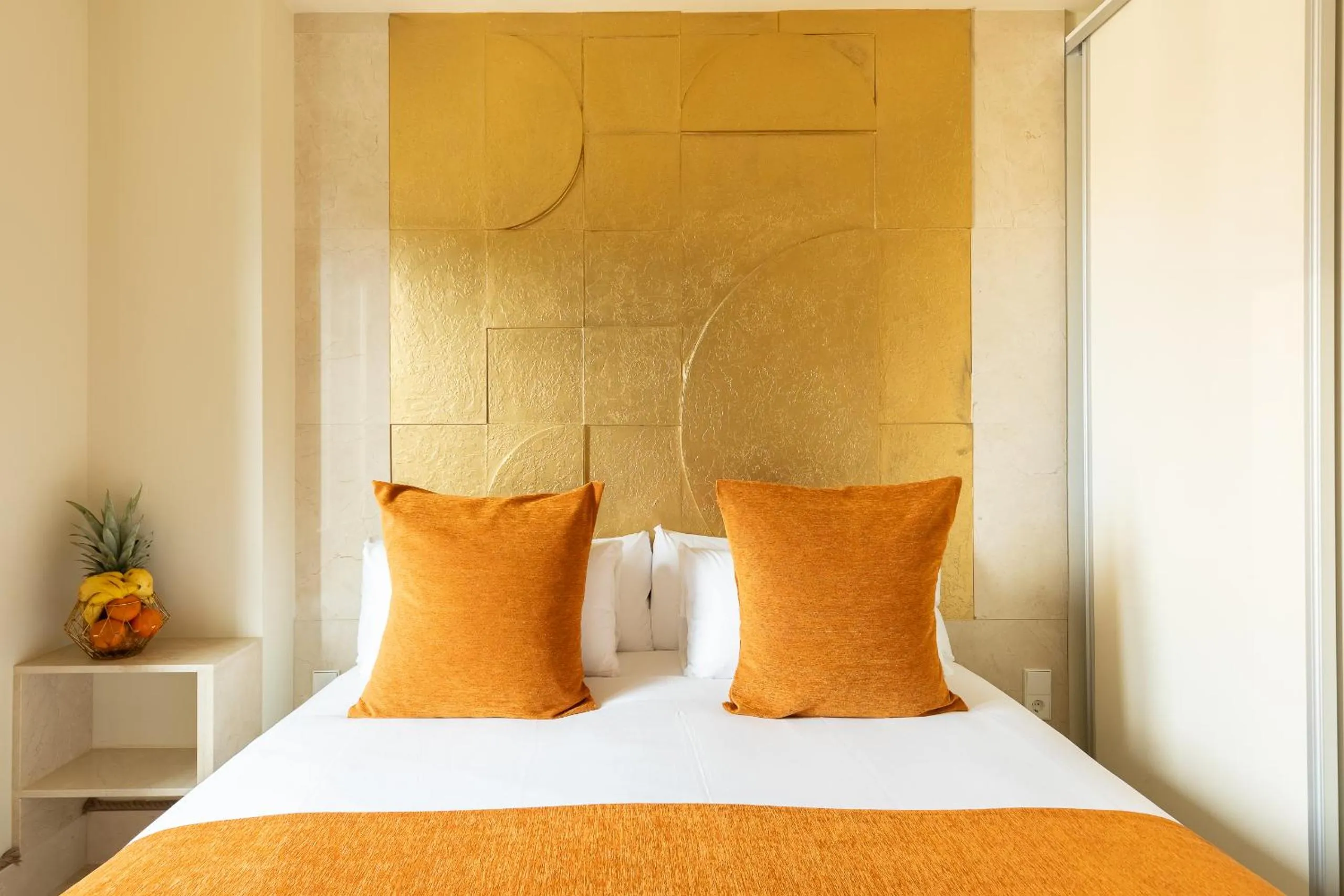 Bedroom, Bed in Cosmo Apartments Rambla Catalunya