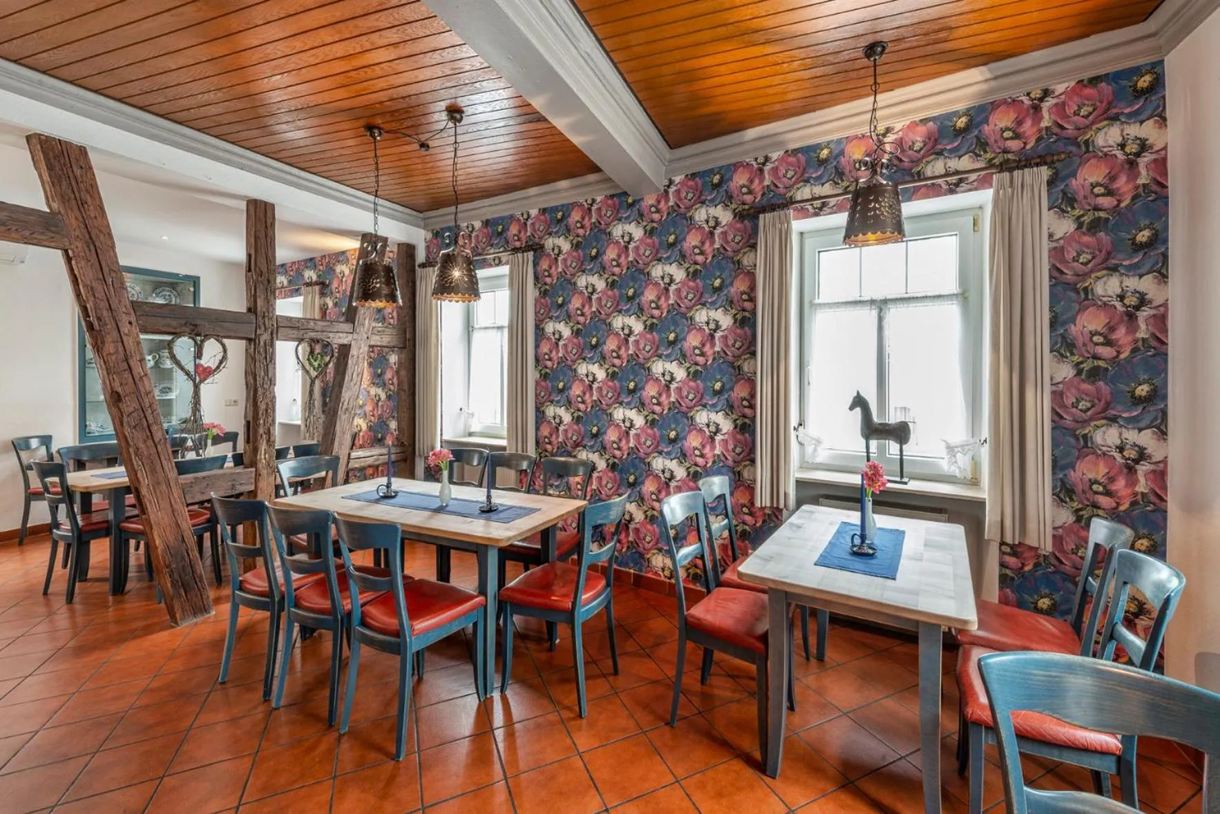 Restaurant/places to eat in Hotel Gasthof Zum Rössle