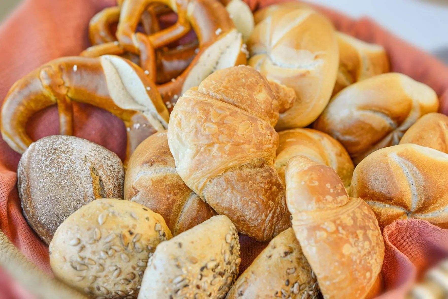 Buffet breakfast in Hotel Gasthof Zum Rössle