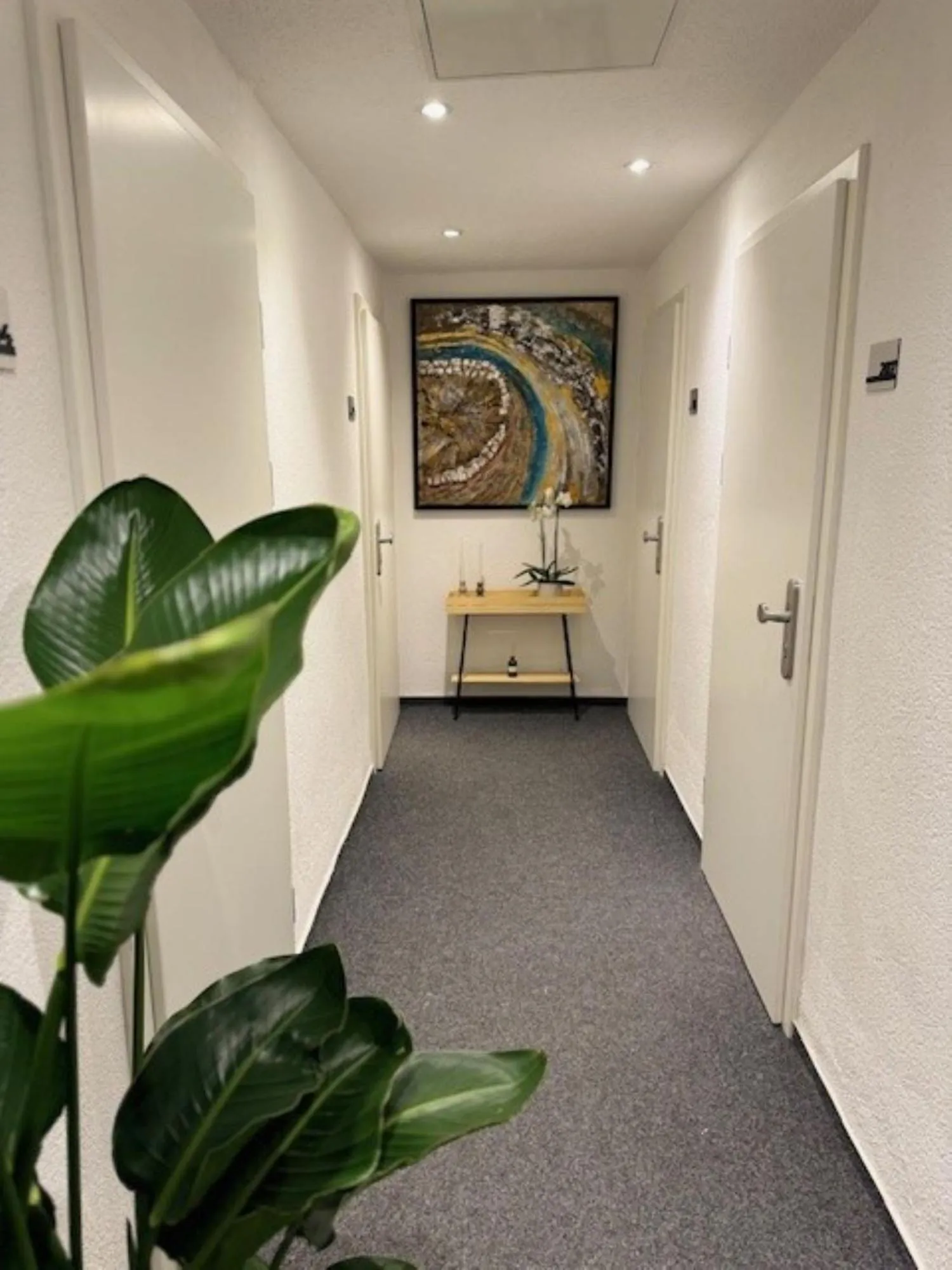 Property building in Hotel Charlton