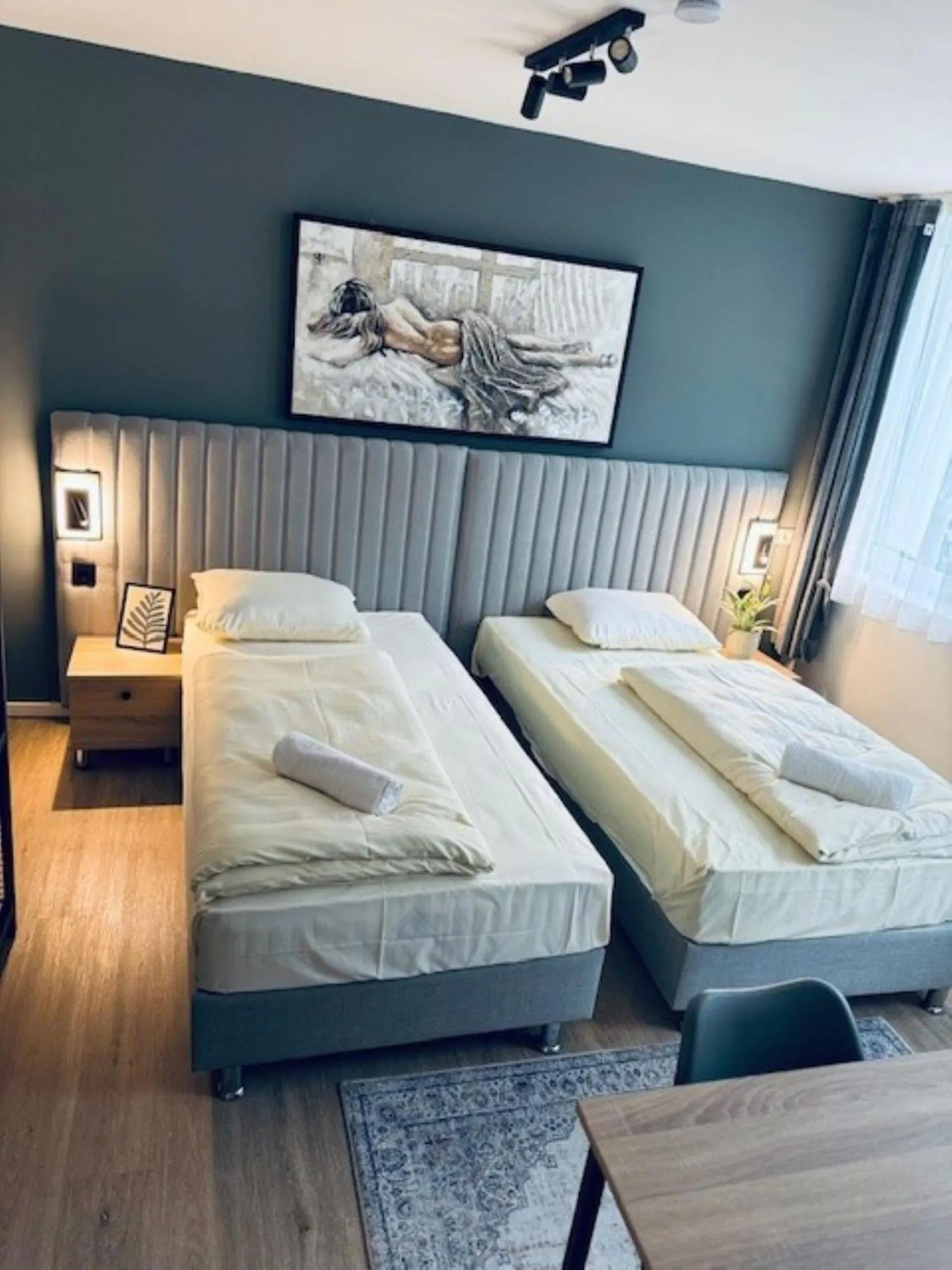 Photo of the whole room, Bed in Hotel Charlton