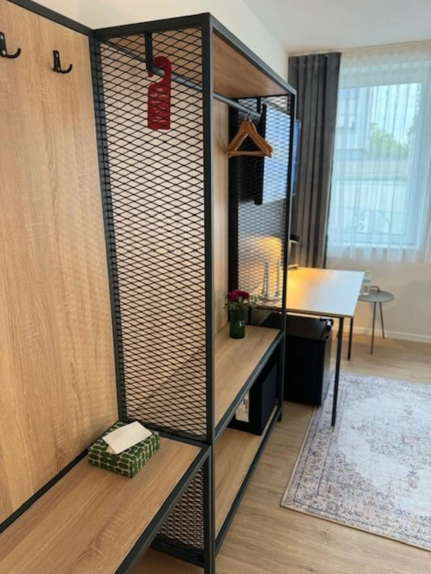 Photo of the whole room in Hotel Charlton