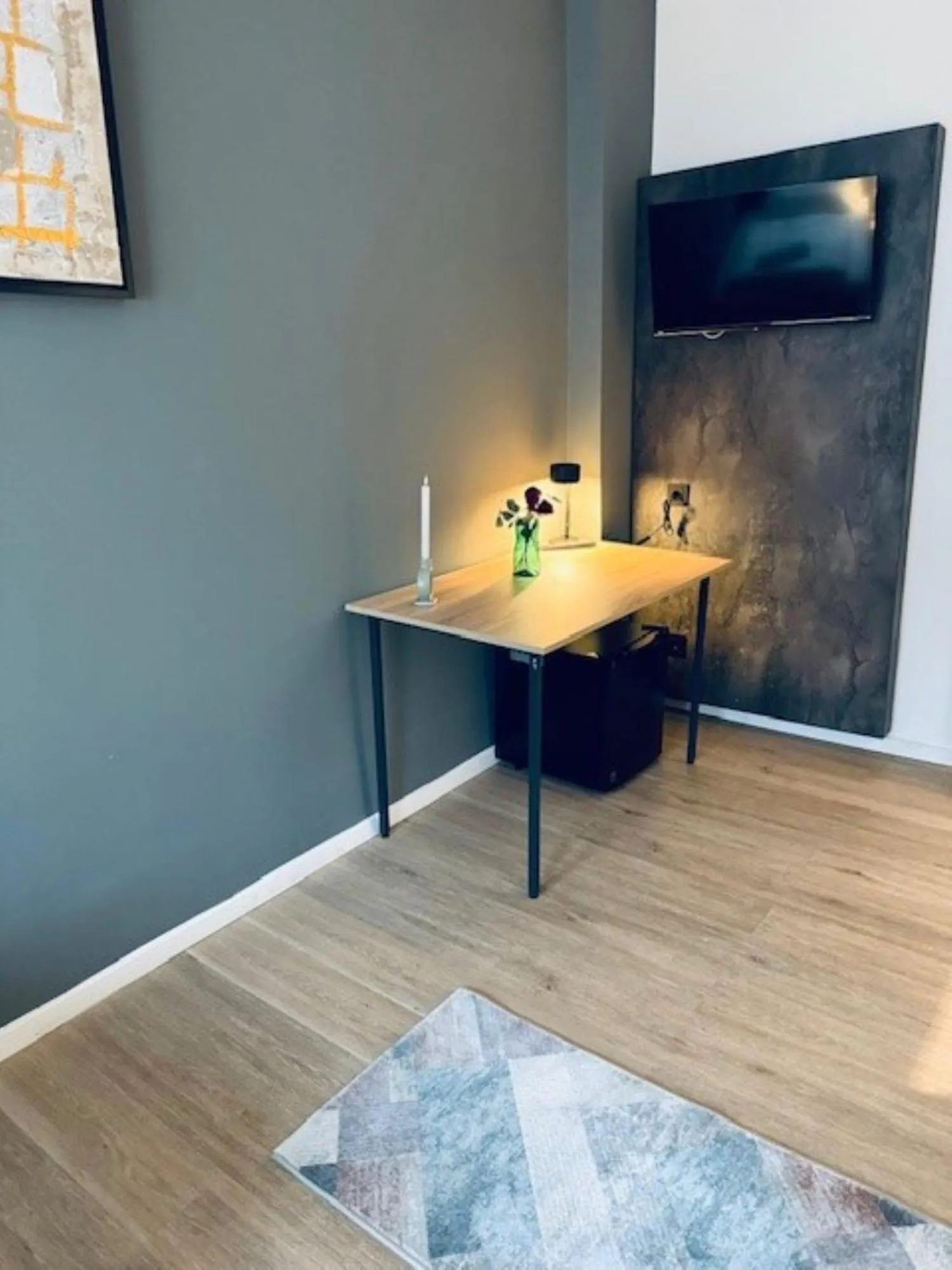 Photo of the whole room in Hotel Charlton