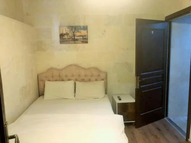 Bed in Hasbahan Konak