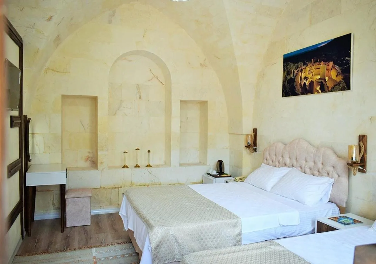 Photo of the whole room, Bed in Hasbahan Konak