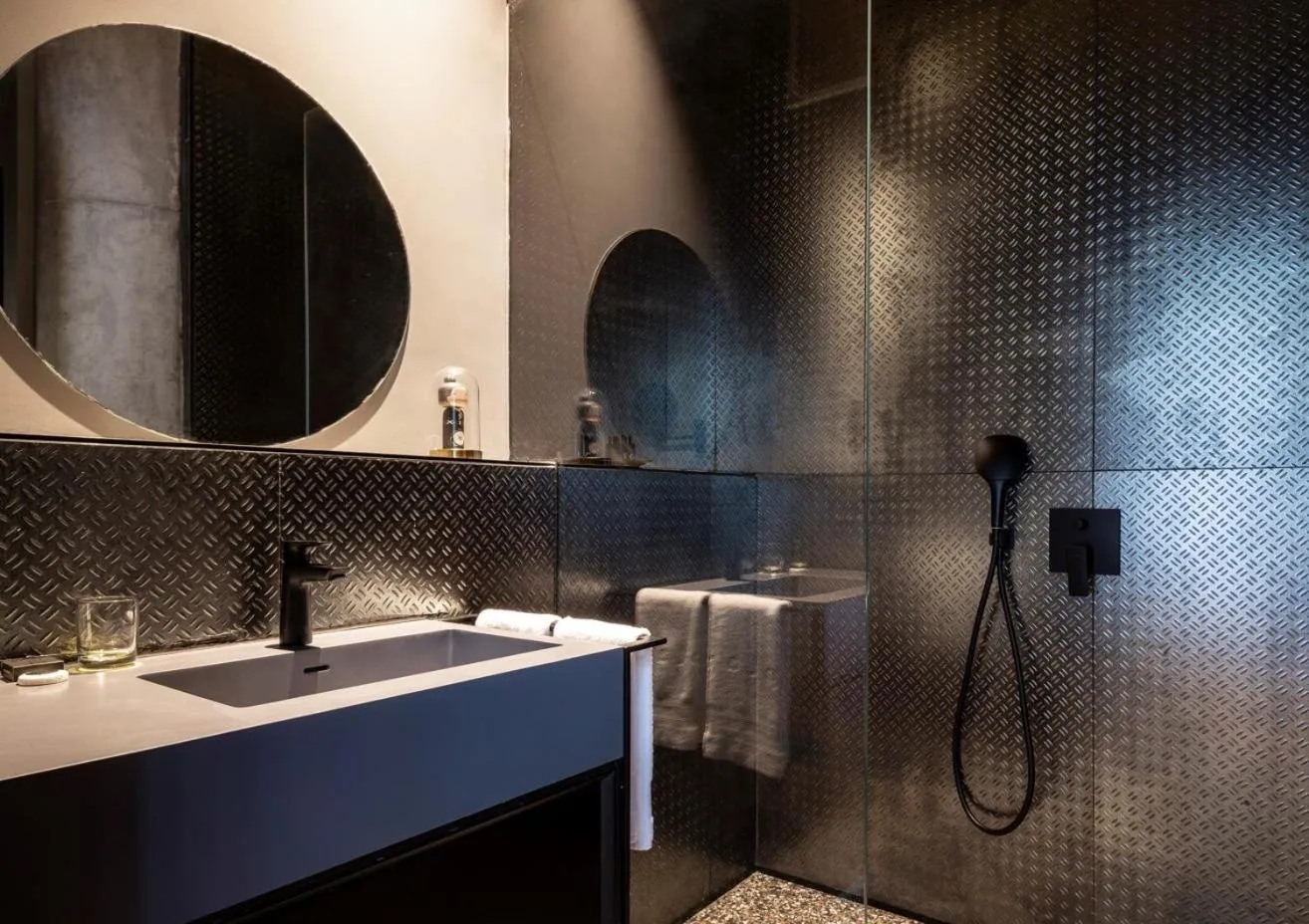 Bathroom in Play Midtown Hotel Tel Aviv