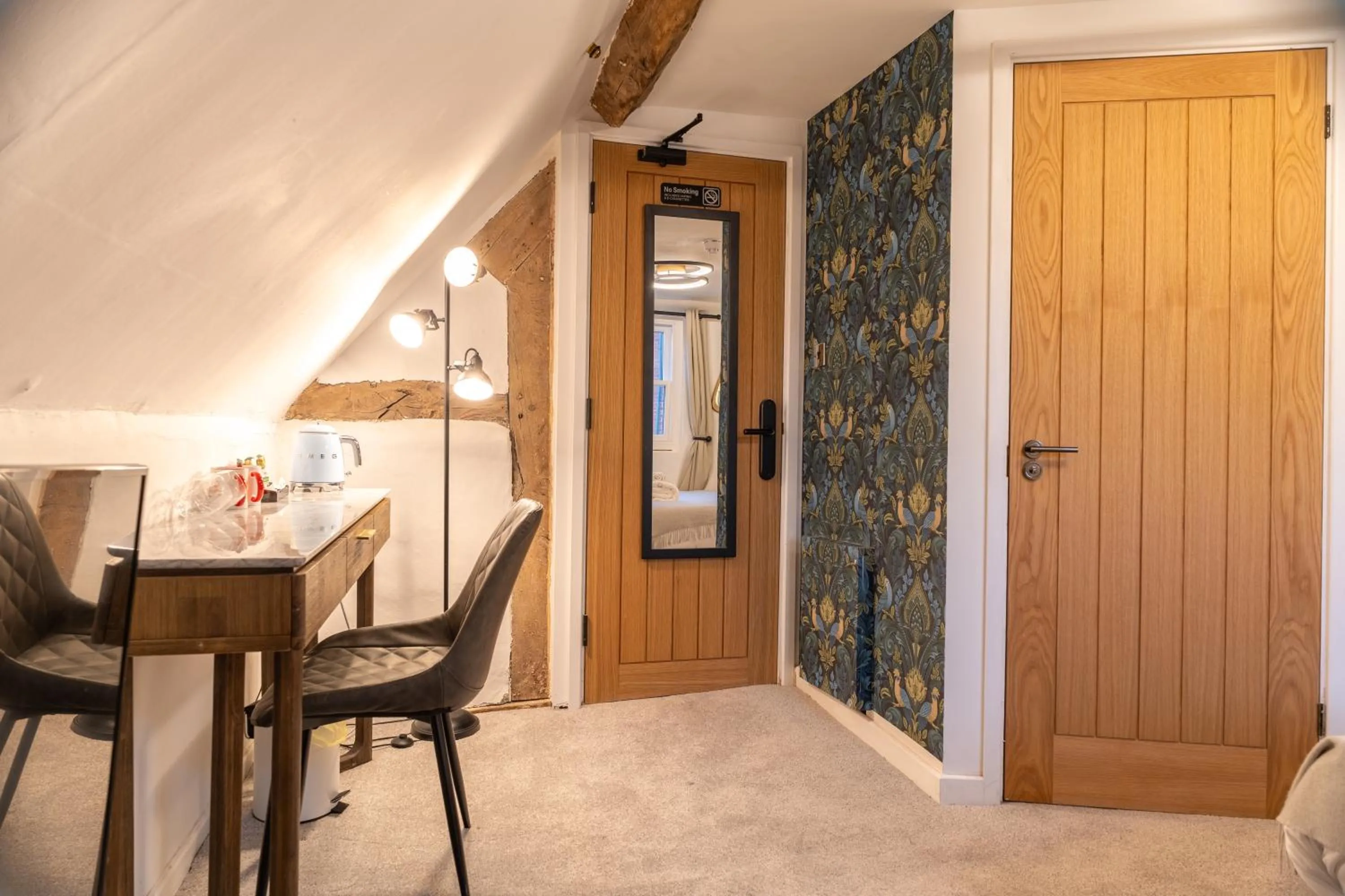 Riize Boutique Hotel Worcester Self Check-in City Centre