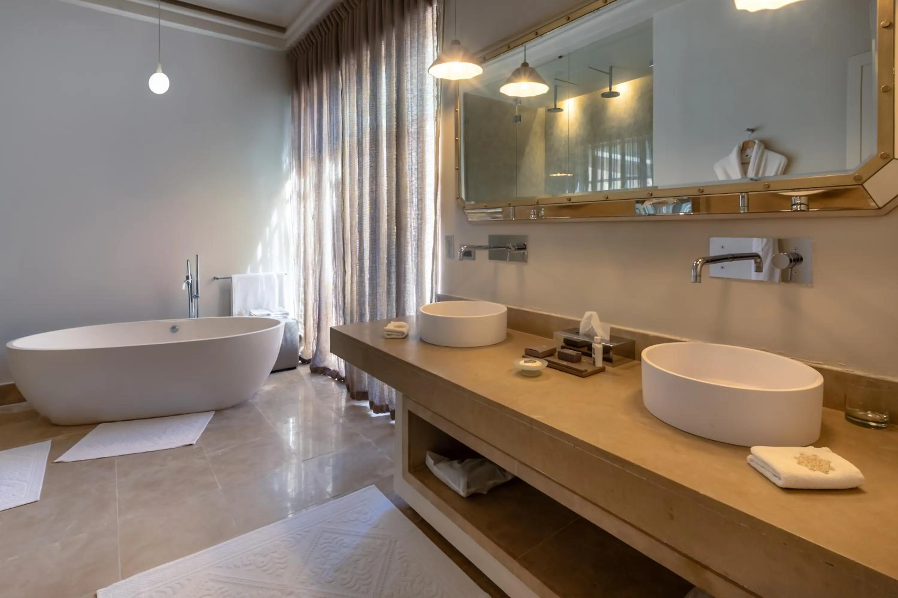 Bath in Palais Namaskar