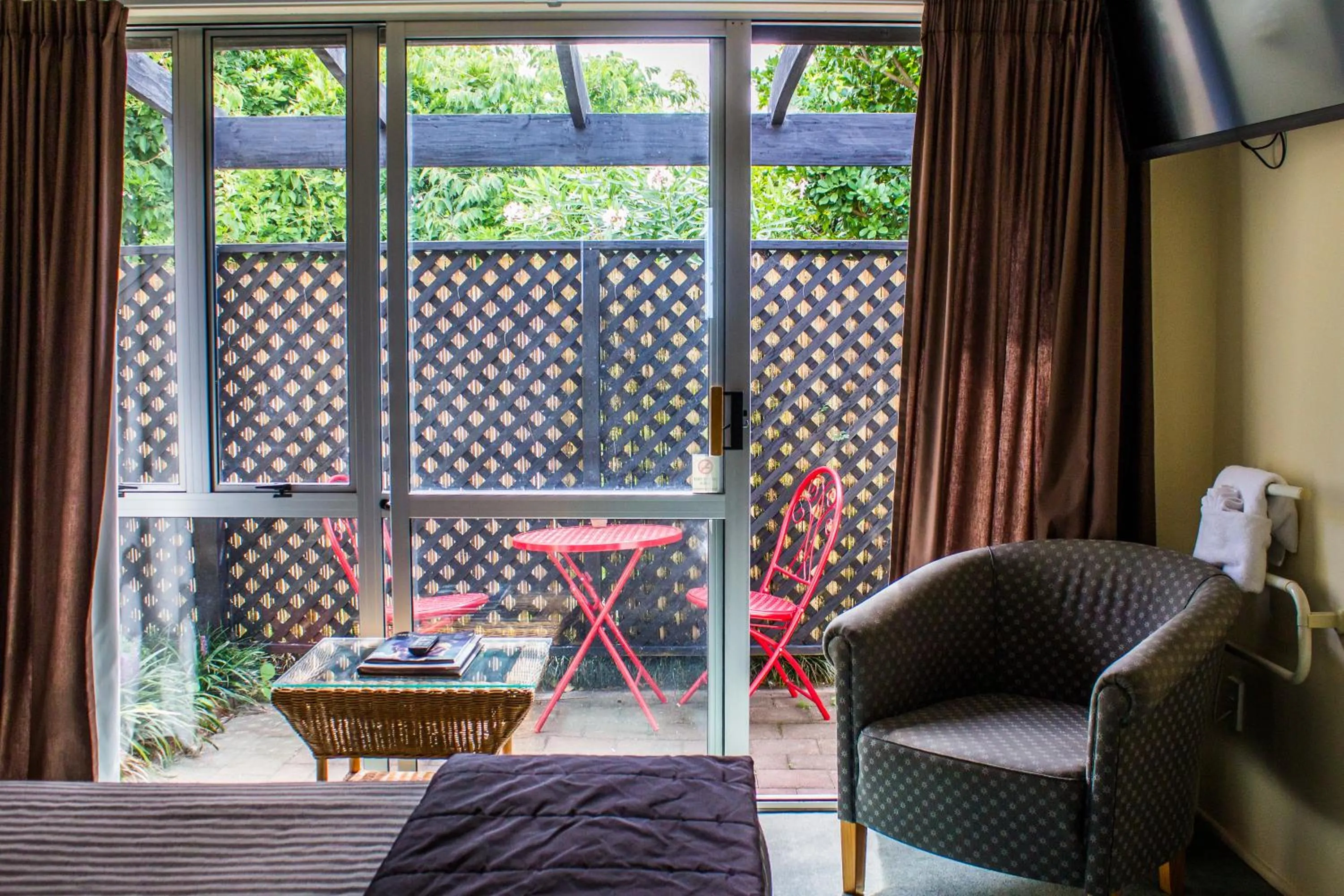 Patio in Bella Tuscany Motor Lodge